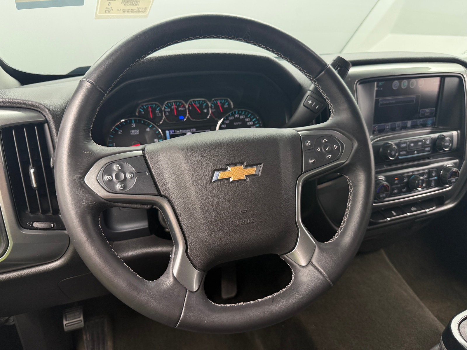 Thumbnail: 2018 Chevrolet Silverado 1500 - 5