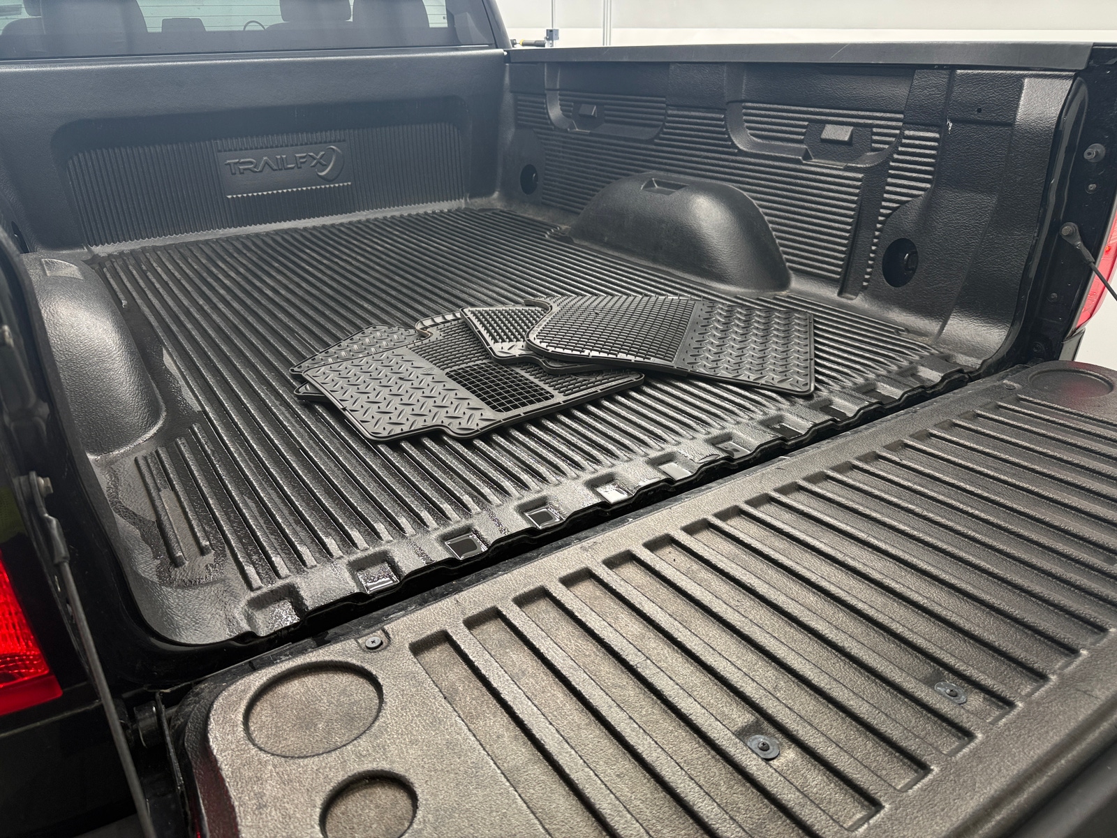 Thumbnail: 2018 Chevrolet Silverado 1500 - 7