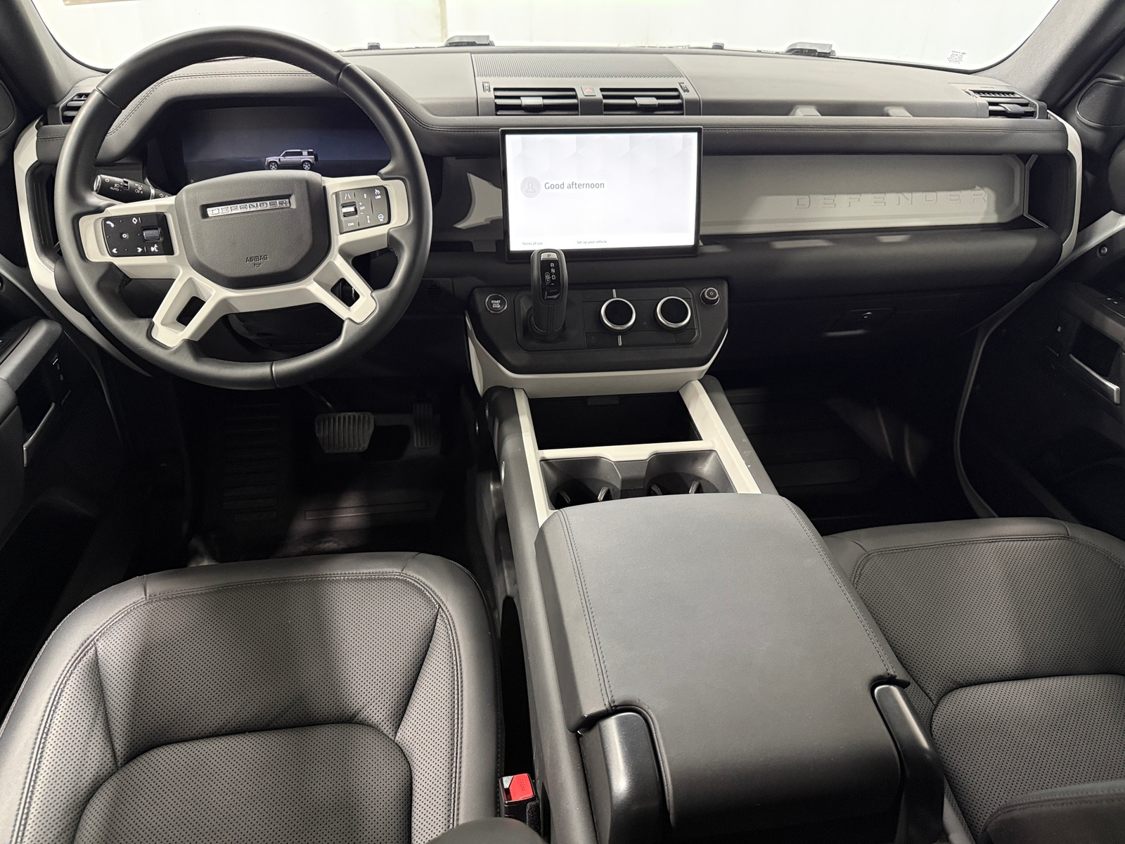 Thumbnail: 2025 Land Rover Defender - 2