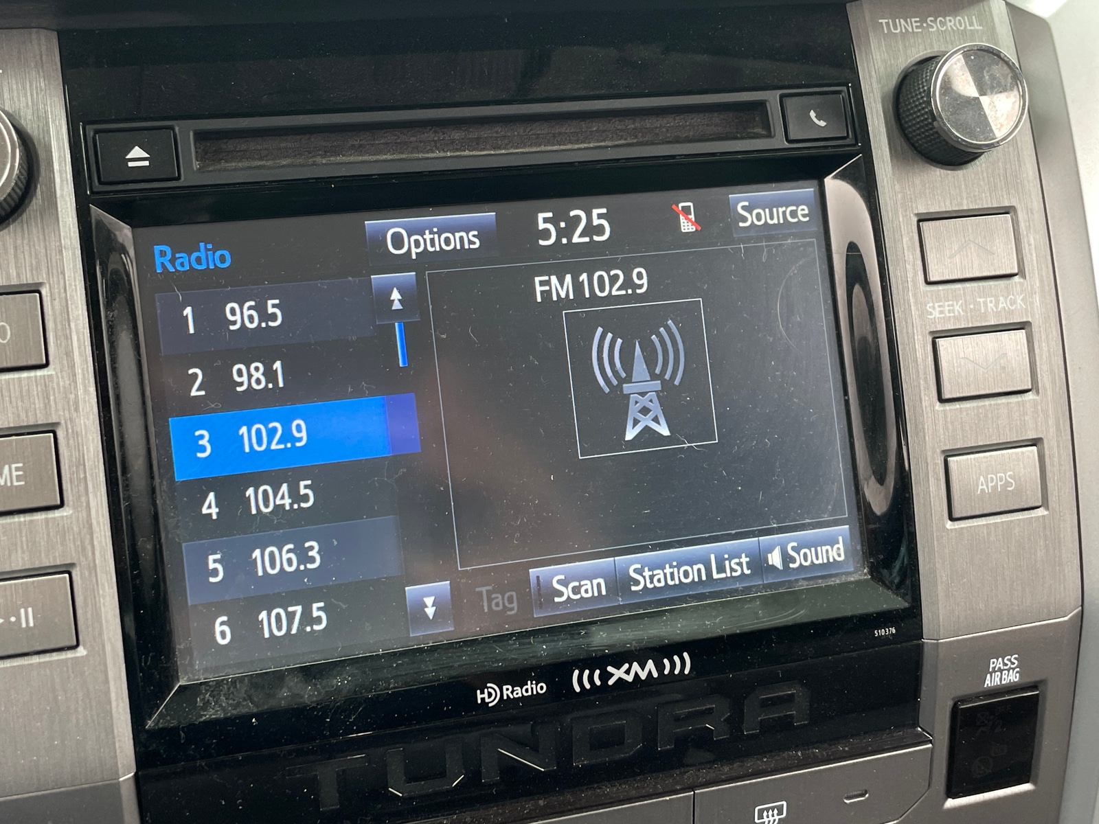 Thumbnail: 2019 Toyota Tundra - 4