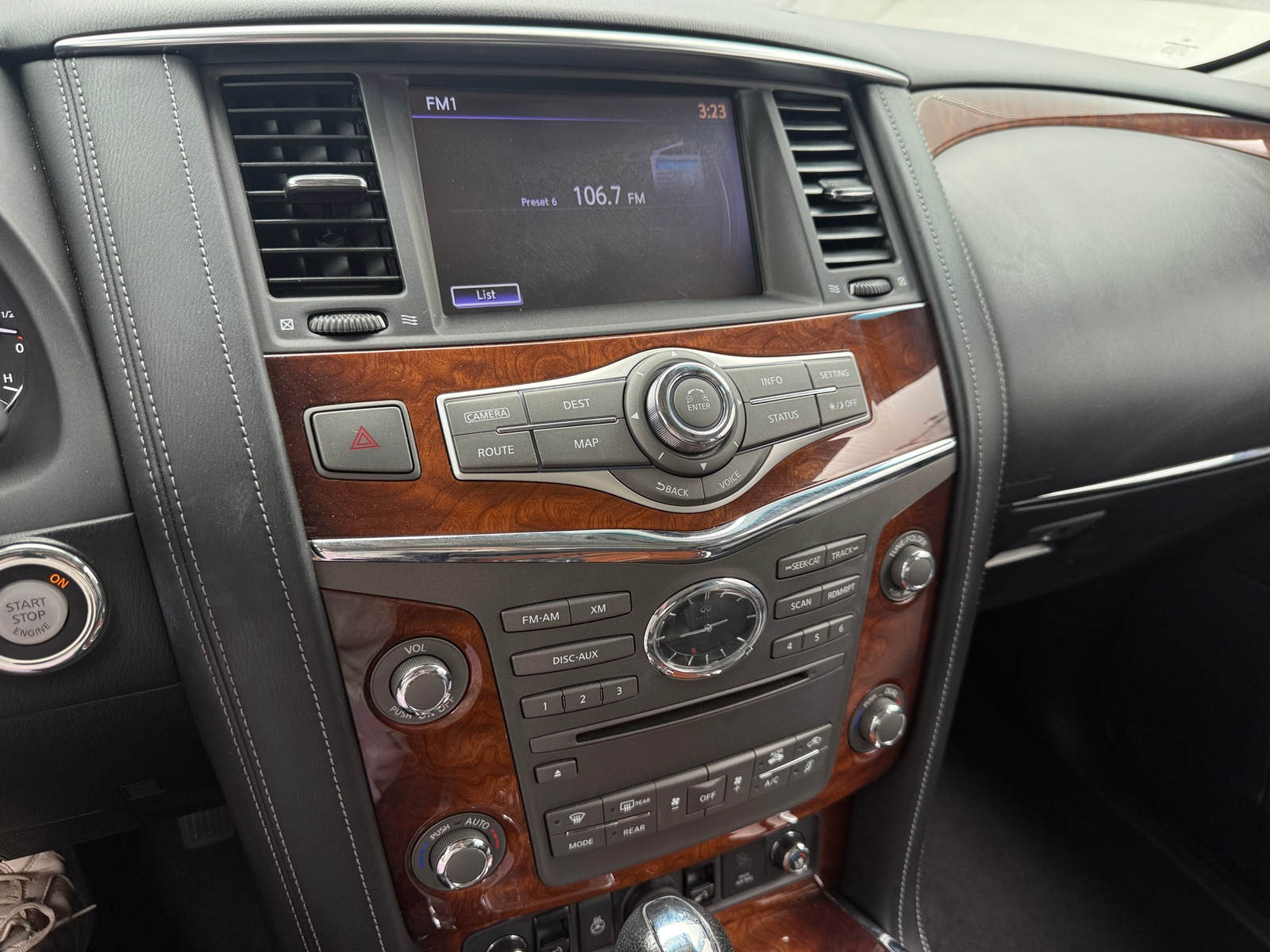 Thumbnail: 2017 INFINITI QX80 - 3