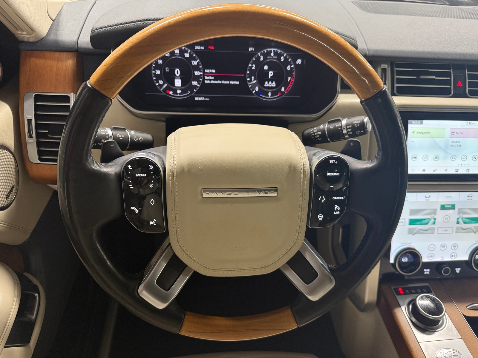 Thumbnail: 2020 Land Rover Range Rover - 4
