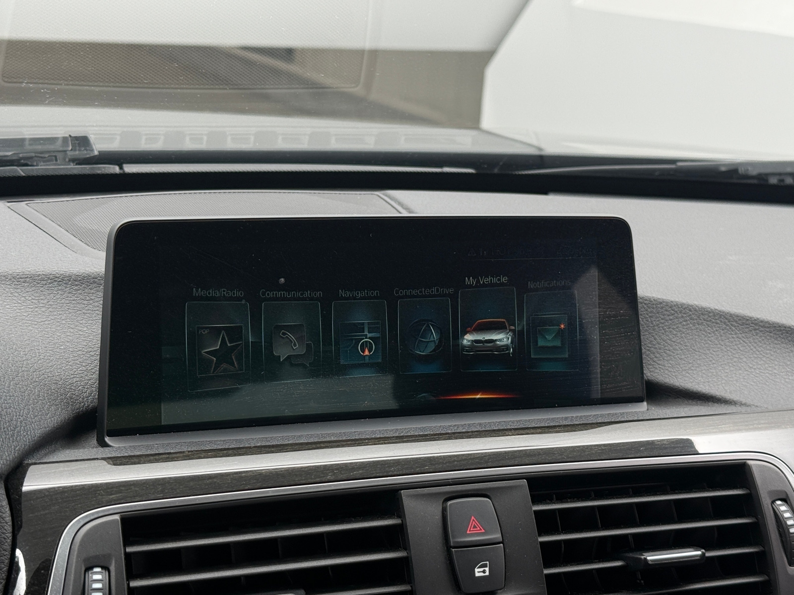 Thumbnail: 2017 BMW 3 Series - 3