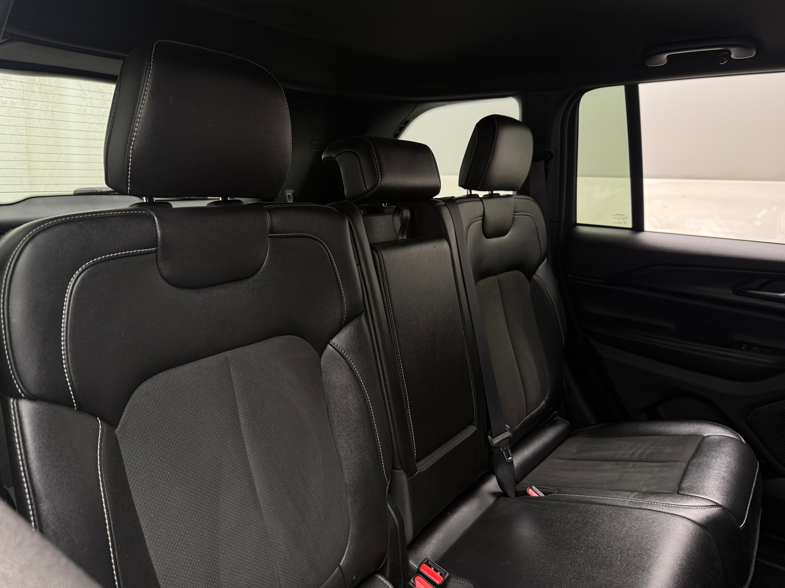 Thumbnail: 2024 Jeep Grand Cherokee - 6