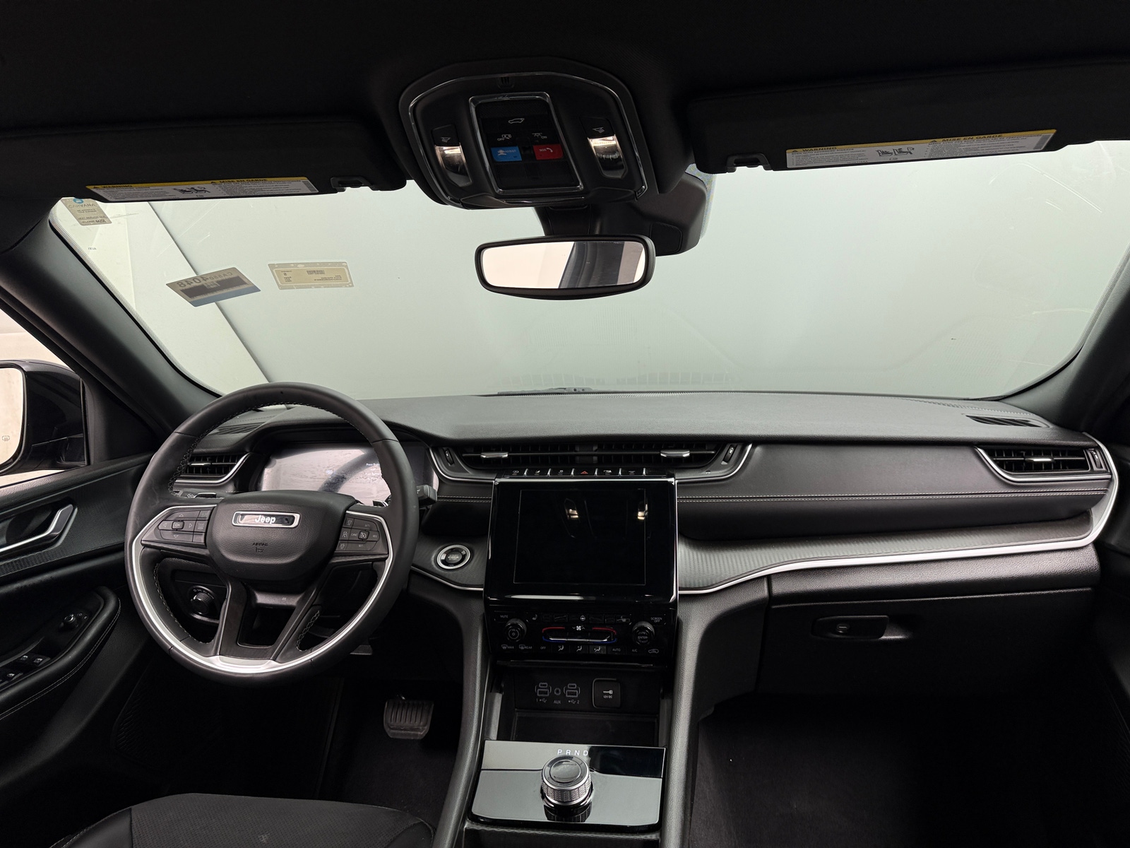 Thumbnail: 2024 Jeep Grand Cherokee - 3