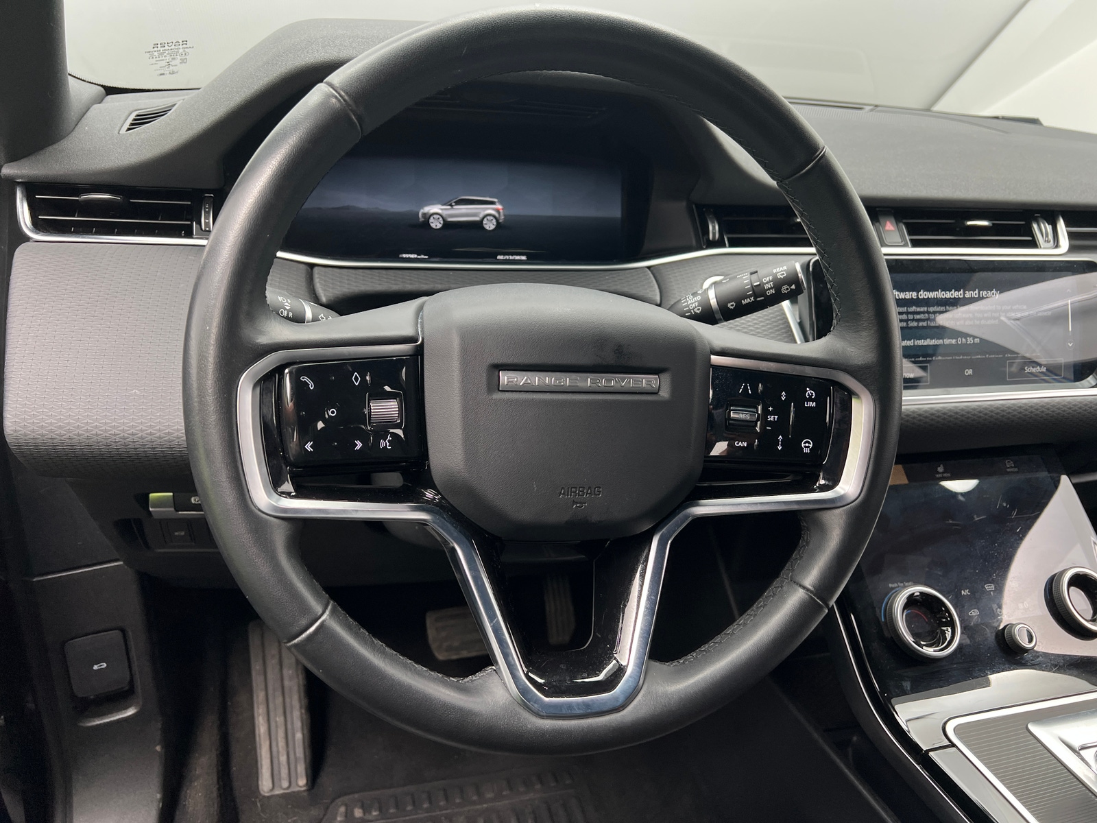 Thumbnail: 2023 Land Rover Range Rover Evoque - 4