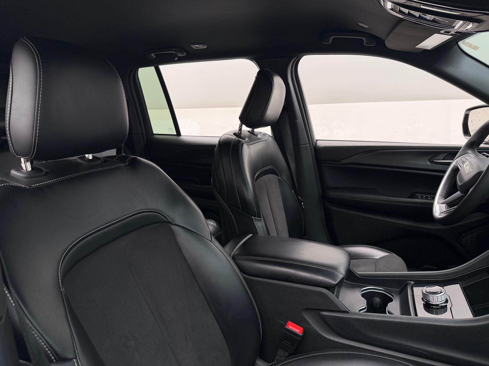 Thumbnail: 2023 Jeep Grand Cherokee - 2
