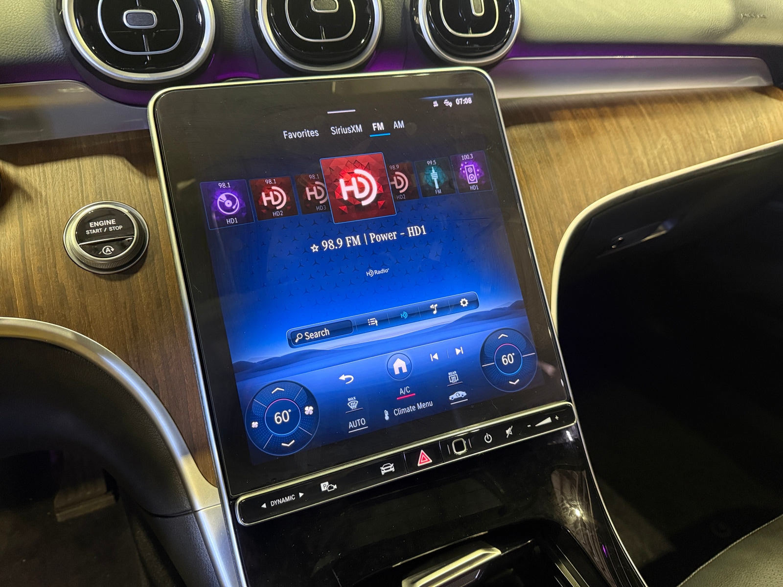 Thumbnail: 2024 Mercedes-Benz C-Class - 3