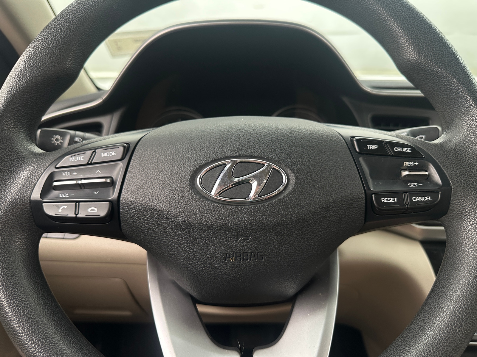 Thumbnail: 2019 Hyundai Elantra - 5