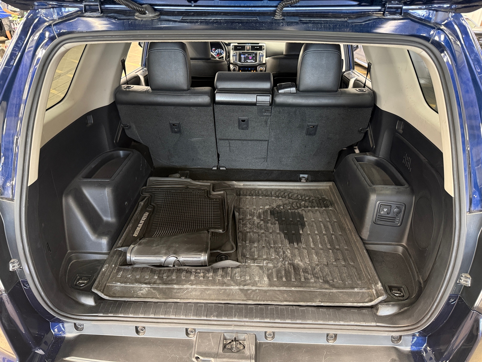 Thumbnail: 2017 Toyota 4Runner - 7