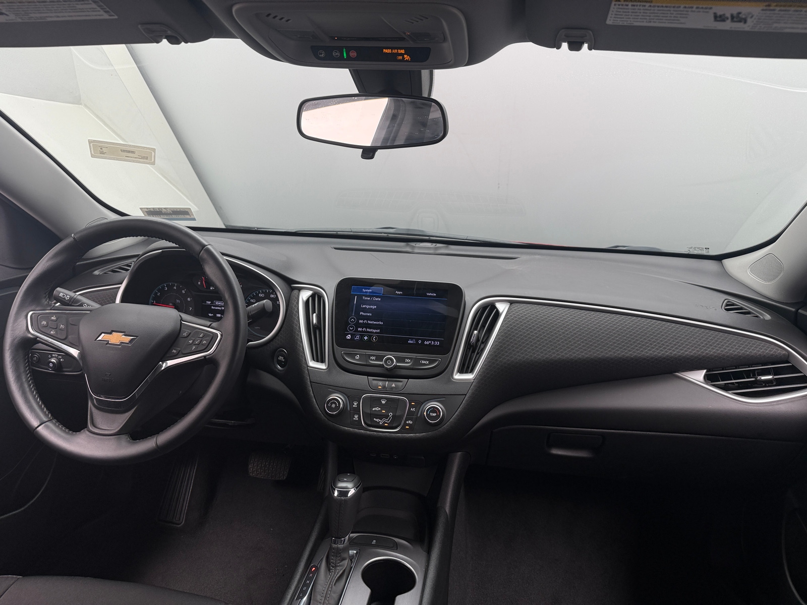 Thumbnail: 2020 Chevrolet Malibu - 3