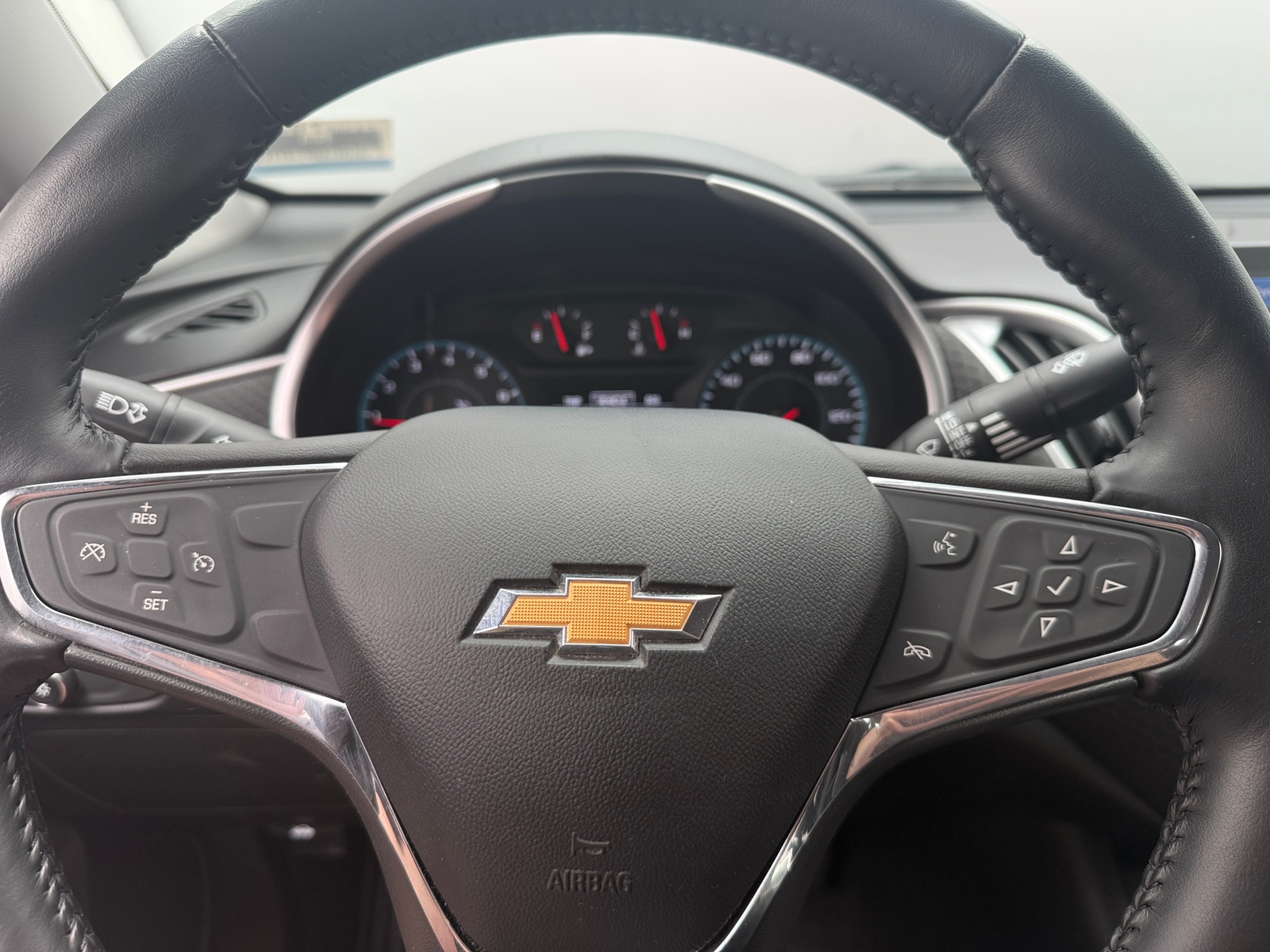 Thumbnail: 2020 Chevrolet Malibu - 5