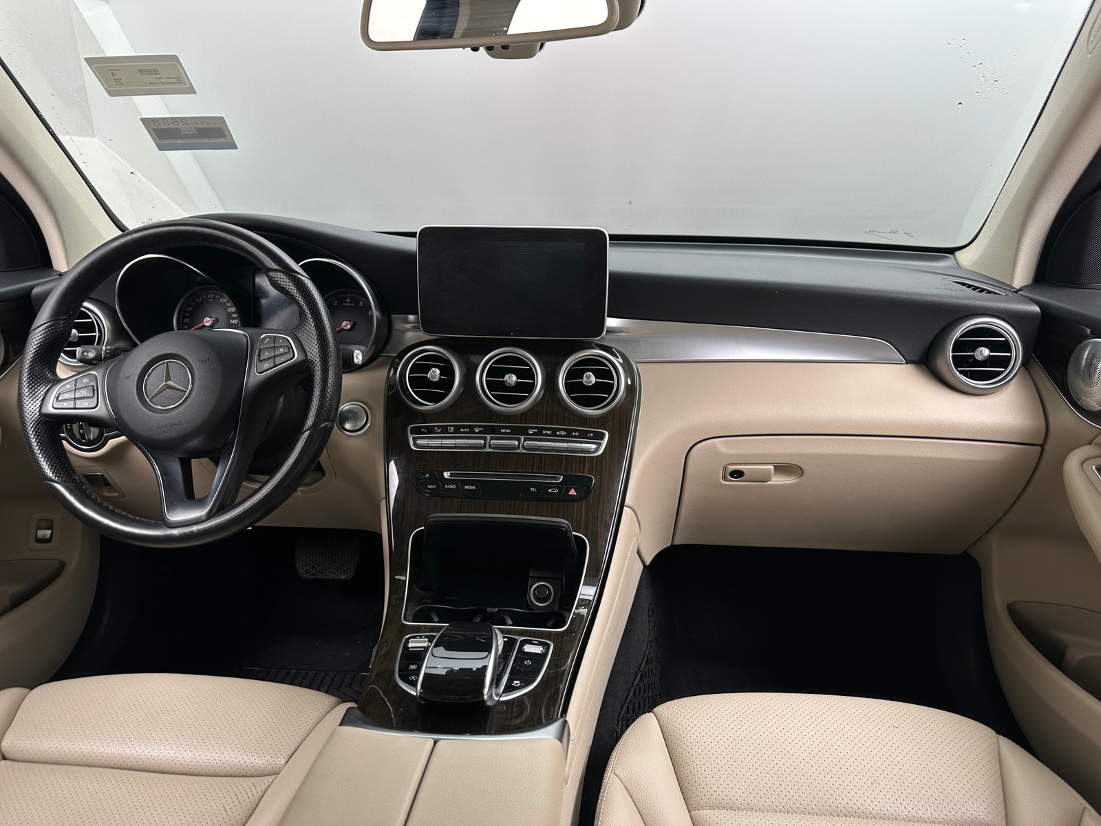 Thumbnail: 2017 Mercedes-Benz GLC - 2