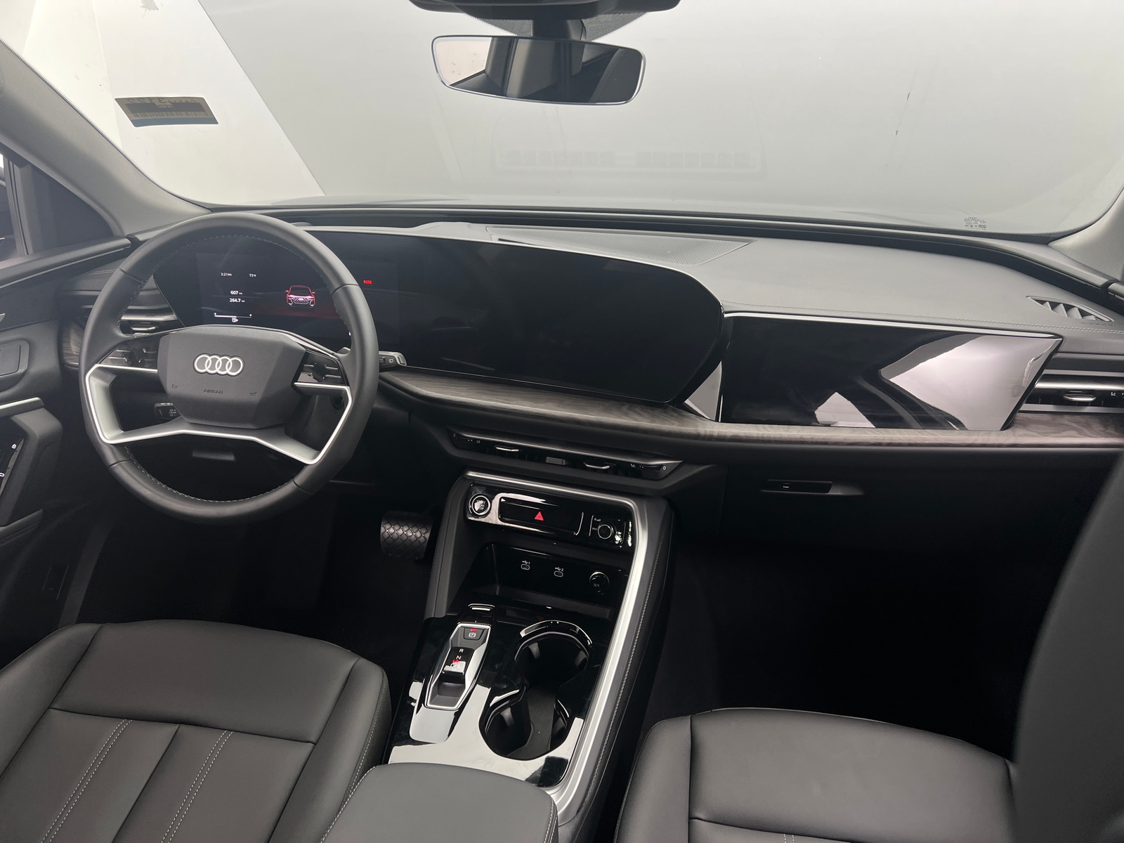 Thumbnail: 2025 Audi Q5 - 2