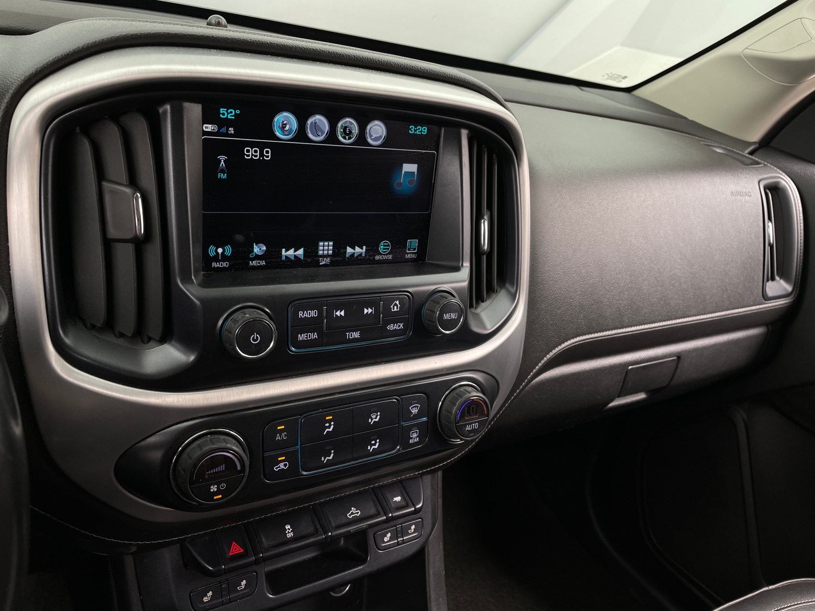 Thumbnail: 2017 GMC Canyon - 3