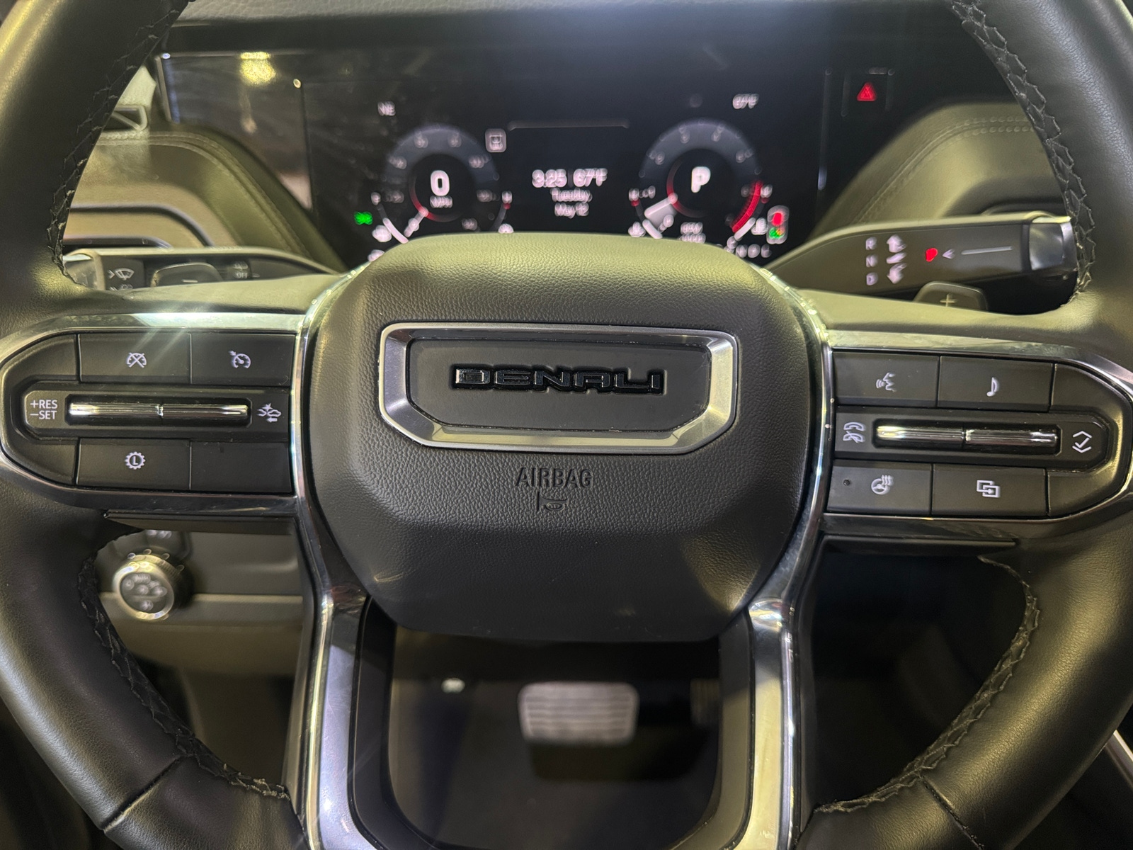 Thumbnail: 2025 GMC Yukon - 4