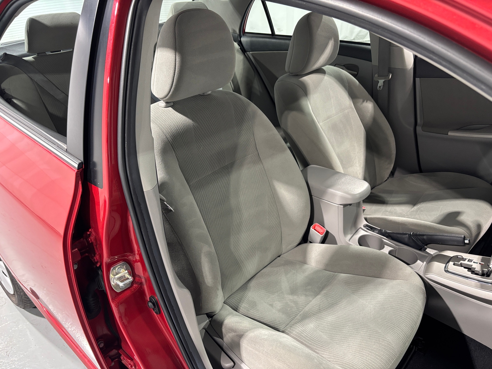 Thumbnail: 2013 Toyota Corolla - 2