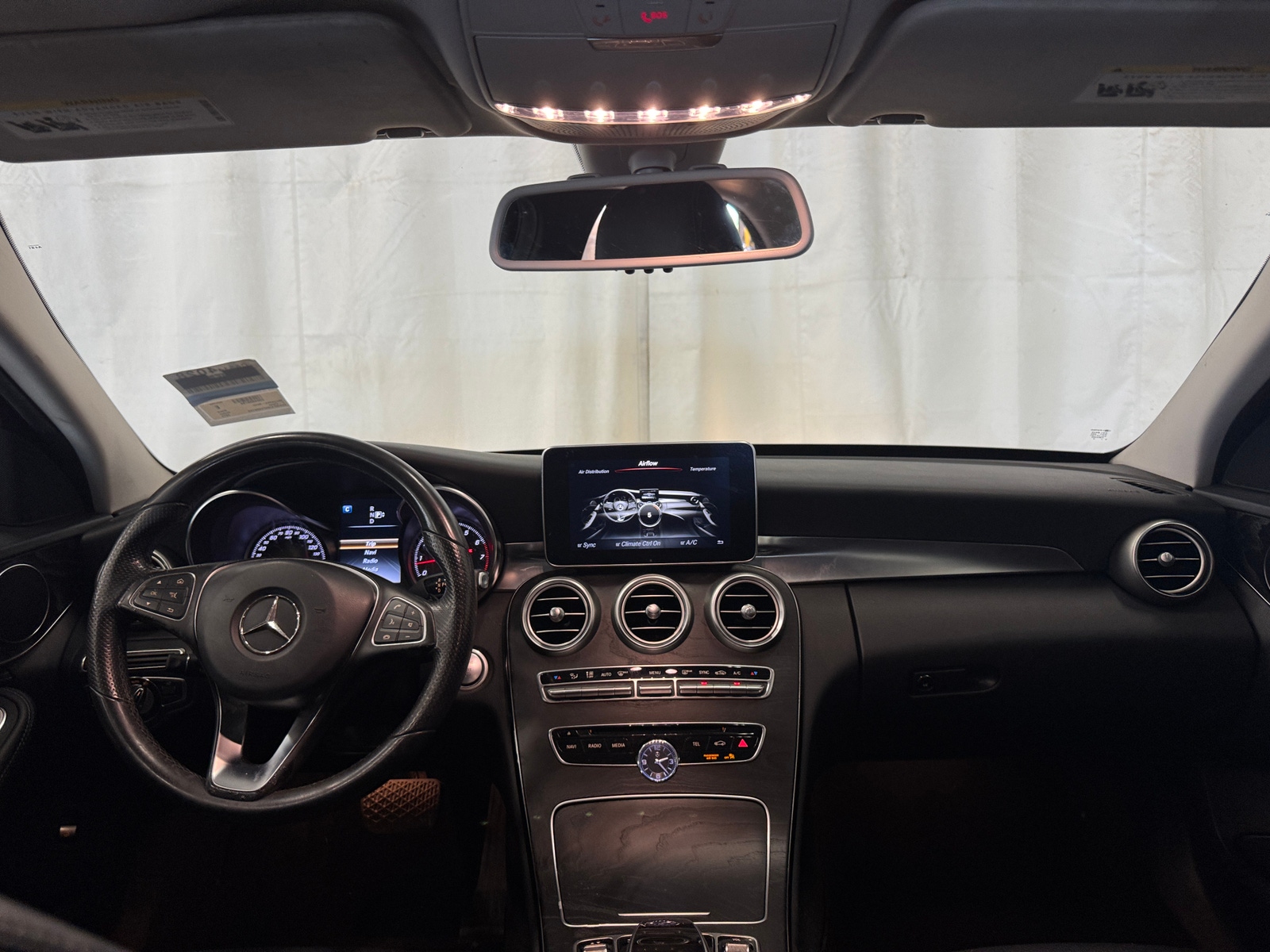 Thumbnail: 2015 Mercedes-Benz C-Class - 2