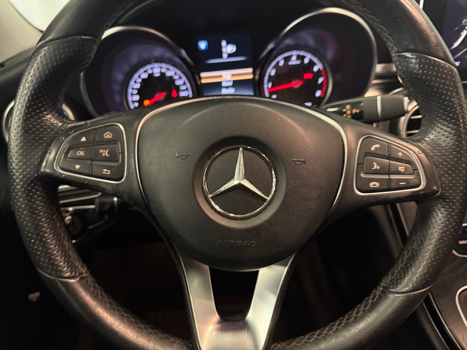 Thumbnail: 2015 Mercedes-Benz C-Class - 4