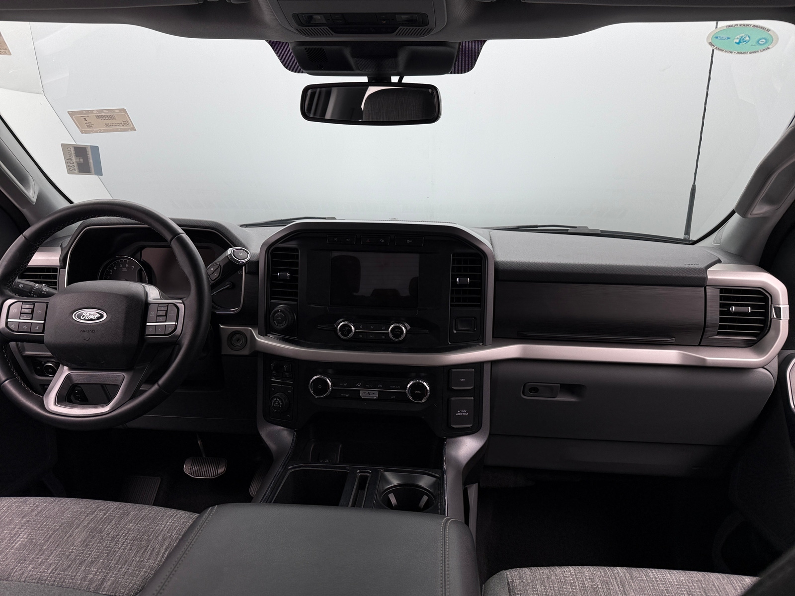 Thumbnail: 2023 Ford Econoline - 3