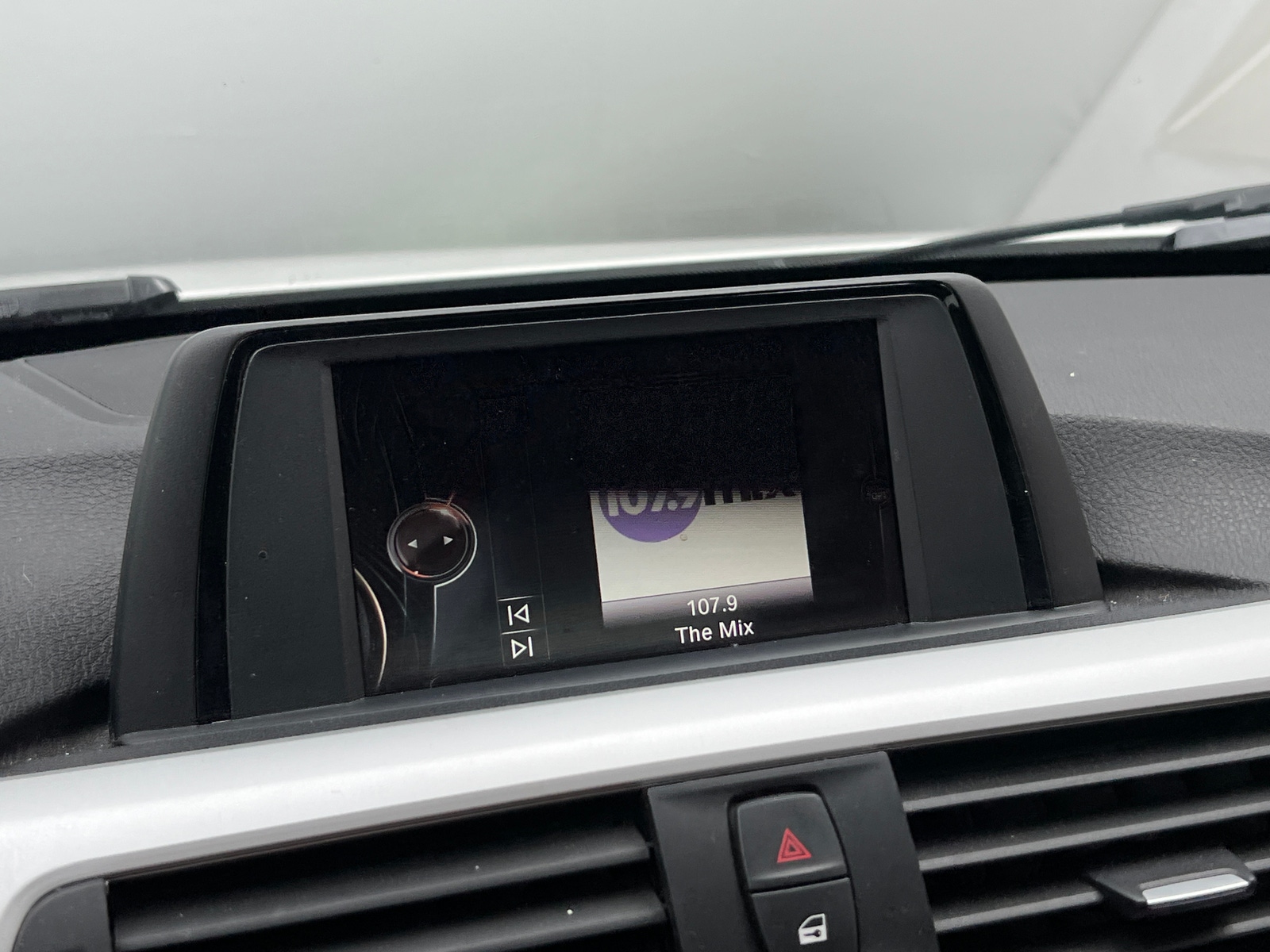 Thumbnail: 2016 BMW 3 Series - 3