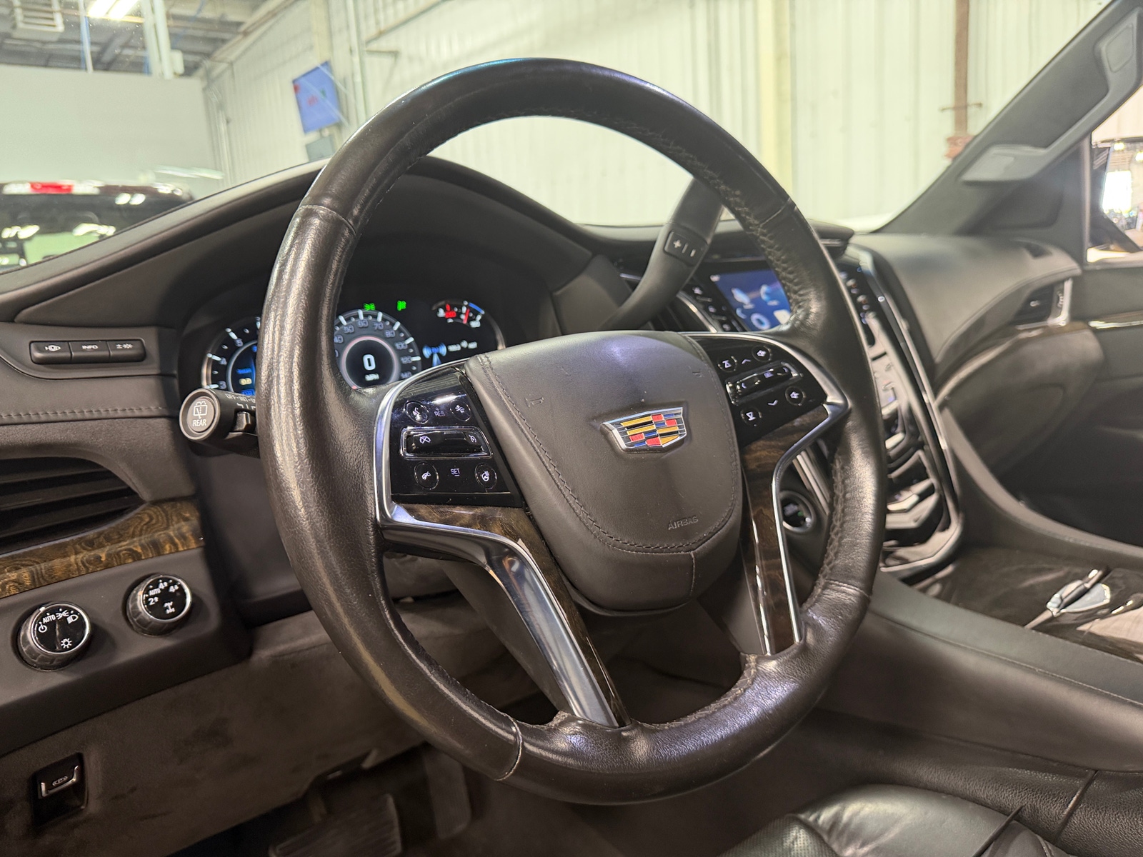 Thumbnail: 2016 Cadillac Escalade - 4