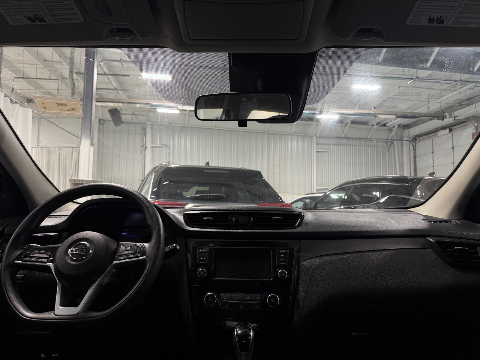 Thumbnail: 2021 Nissan Rogue Sport - 3