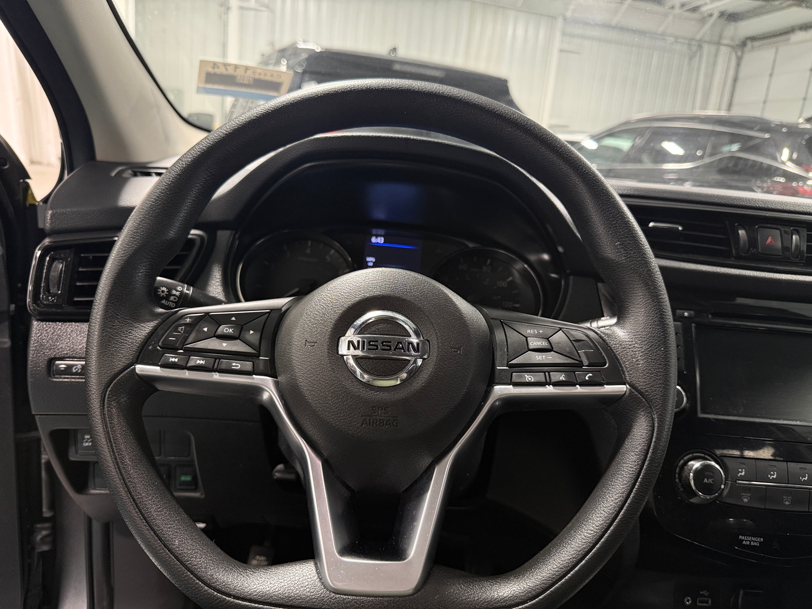 Thumbnail: 2021 Nissan Rogue Sport - 5