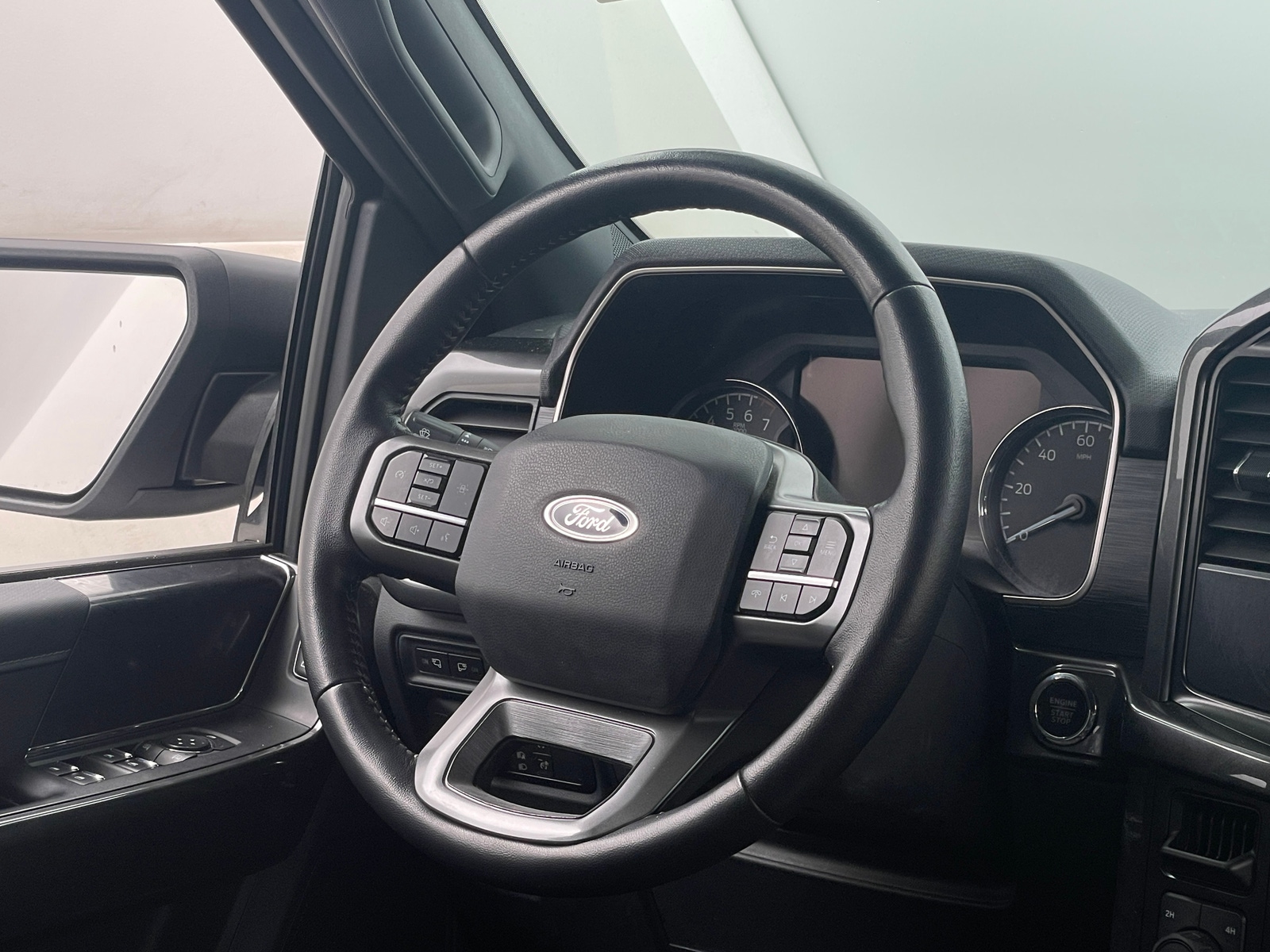 Thumbnail: 2021 Ford Econoline - 5