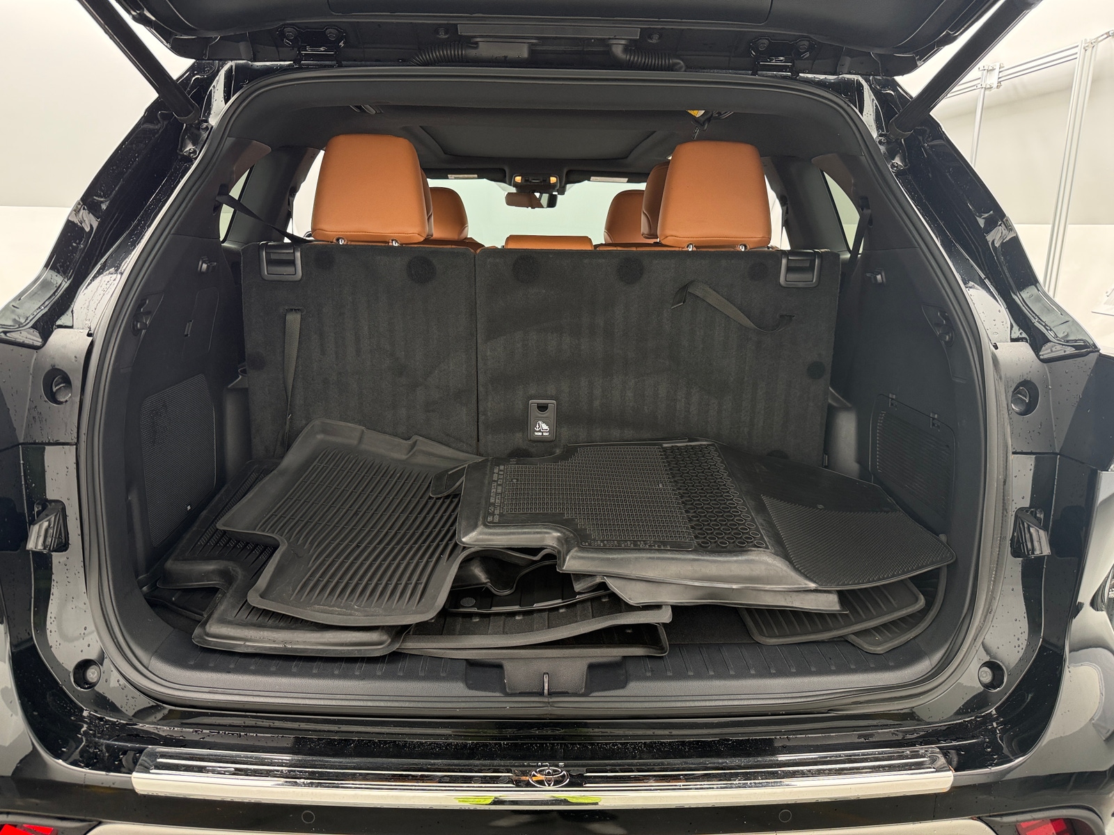 Thumbnail: 2020 Toyota Highlander - 6