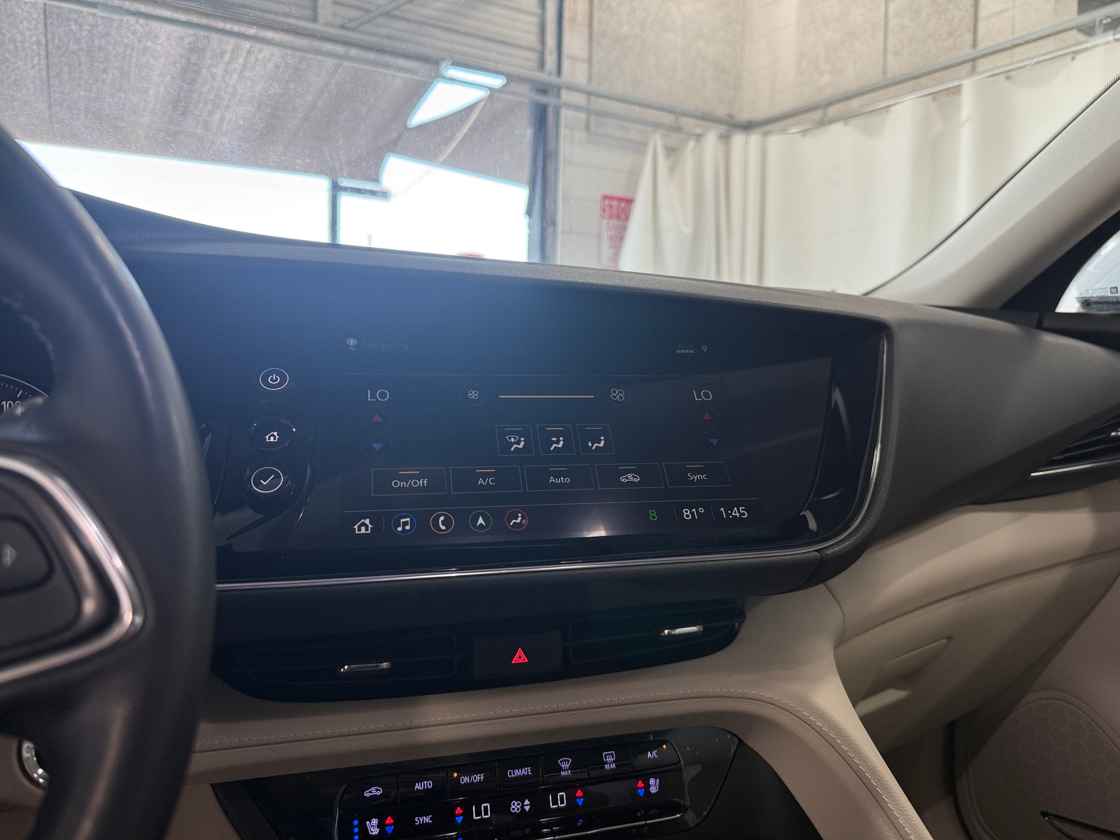 Thumbnail: 2022 Buick Envision - 3
