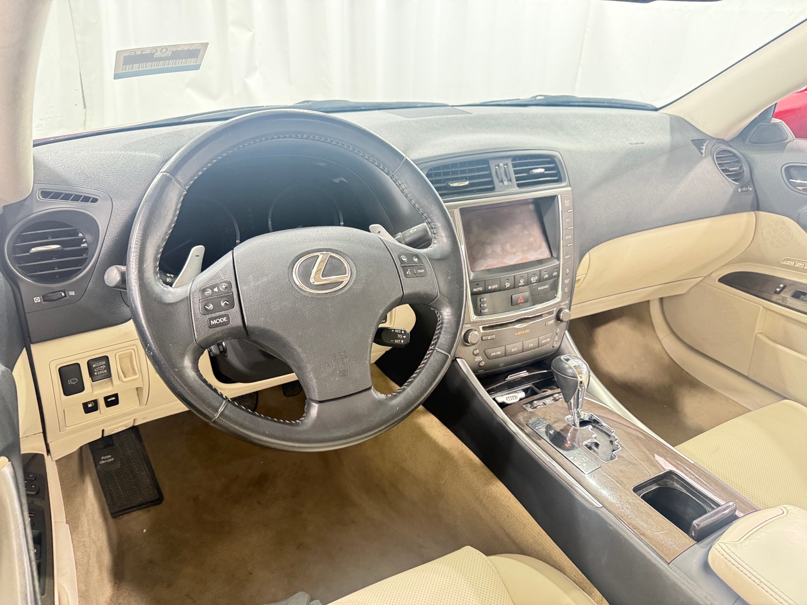 Thumbnail: 2010 Lexus IS - 2