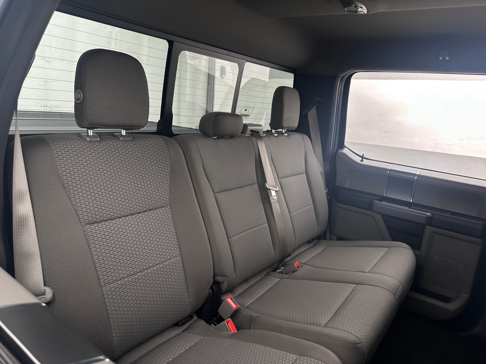 Thumbnail: 2019 Ford Econoline - 6