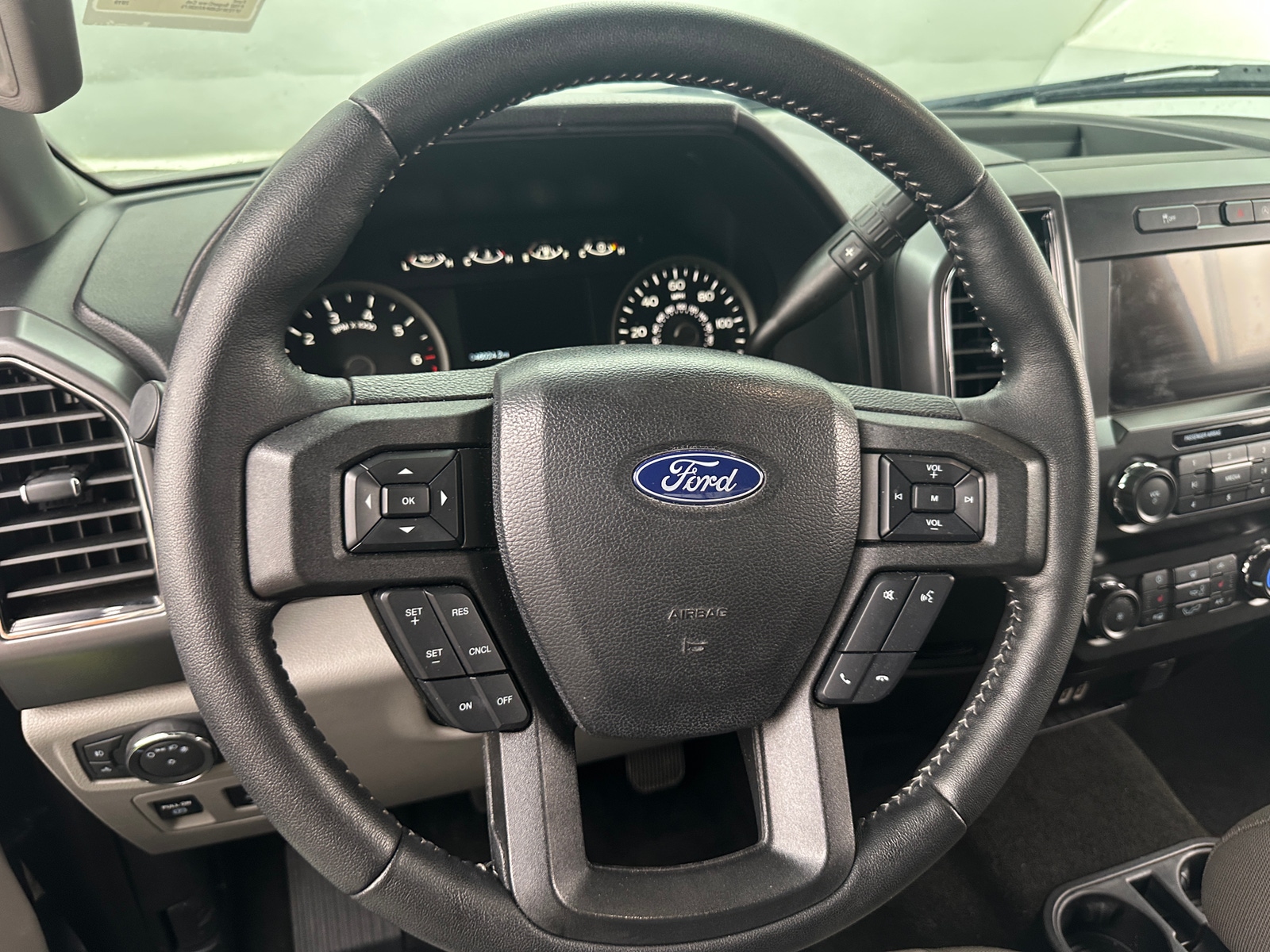 Thumbnail: 2019 Ford Econoline - 5