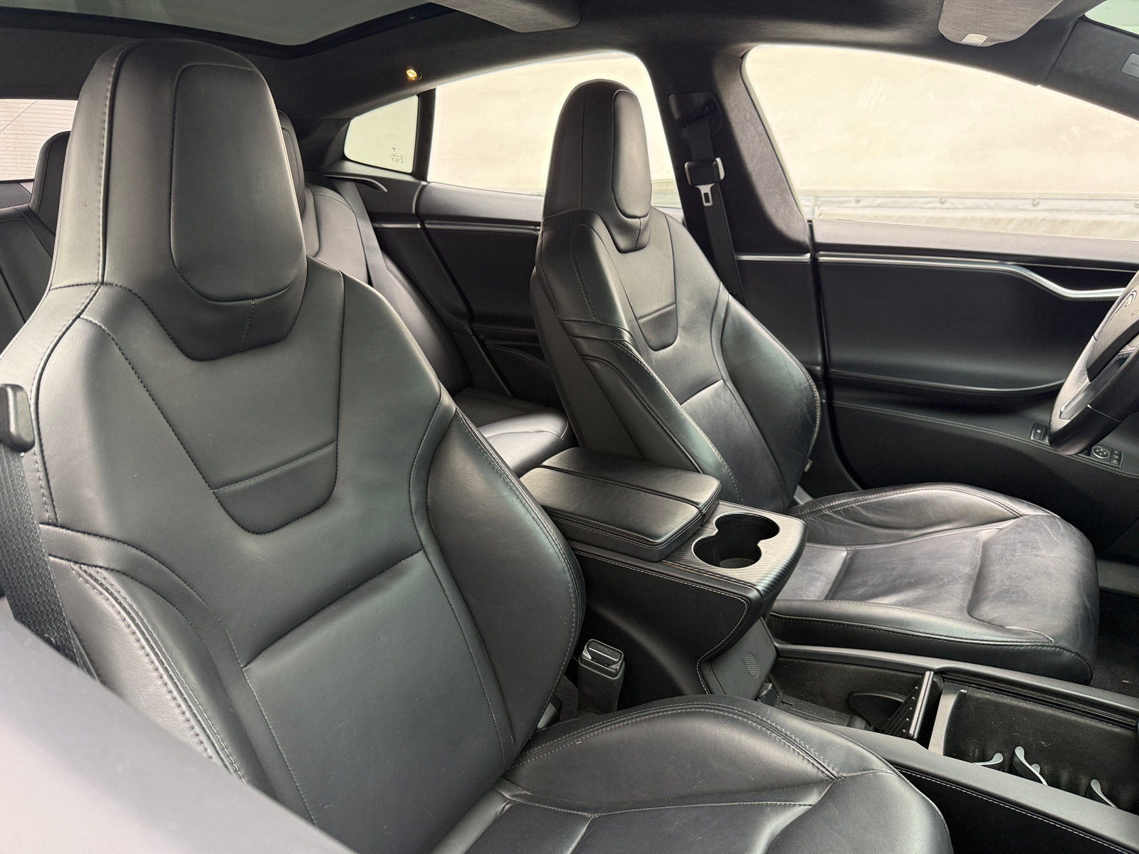 Thumbnail: 2016 Tesla Model S - 2