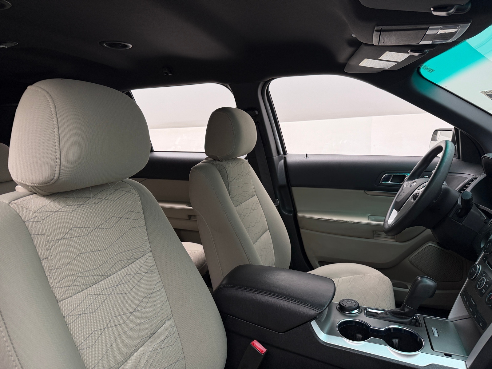 Thumbnail: 2015 Ford Explorer - 2