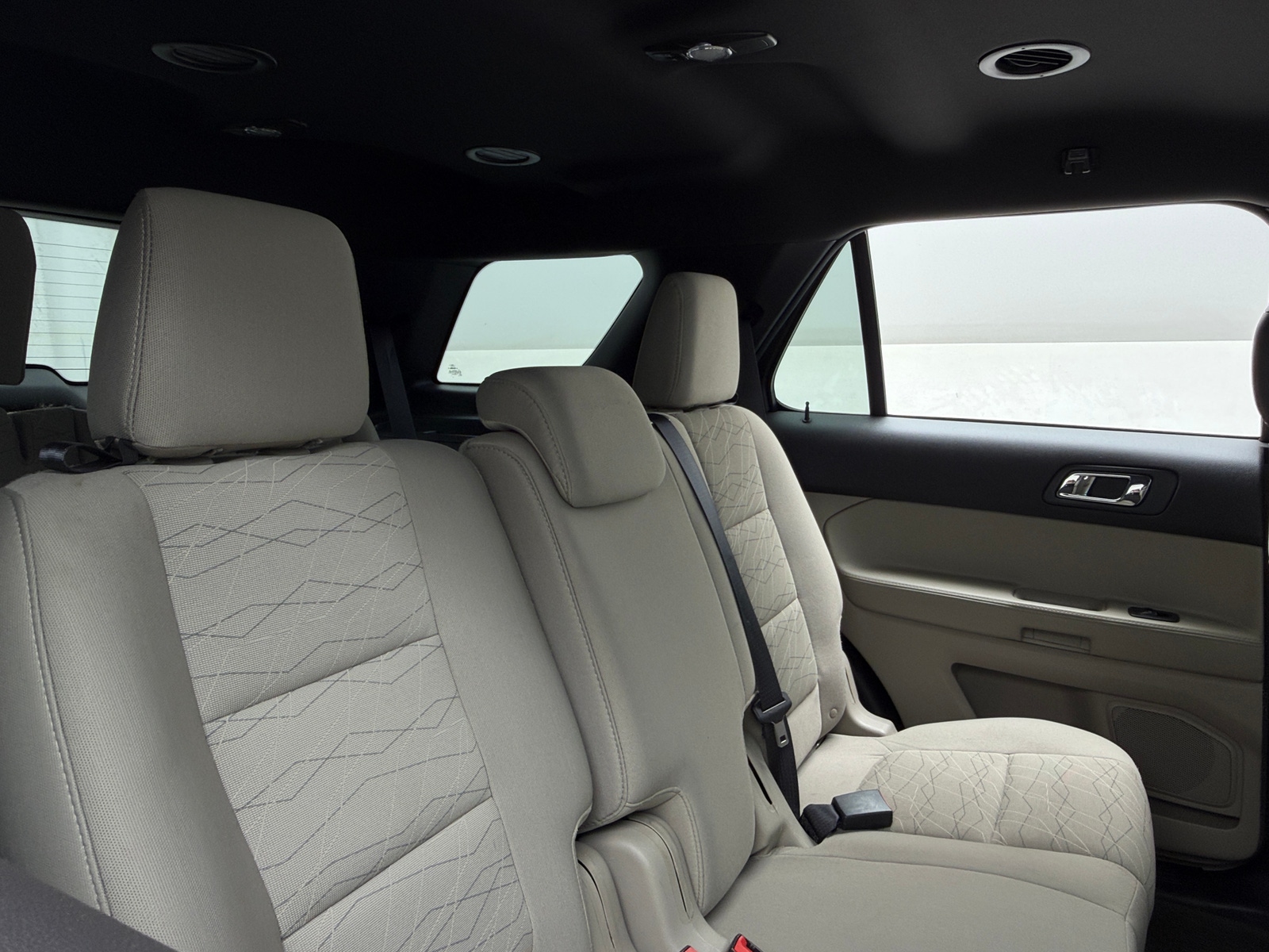 Thumbnail: 2015 Ford Explorer - 6