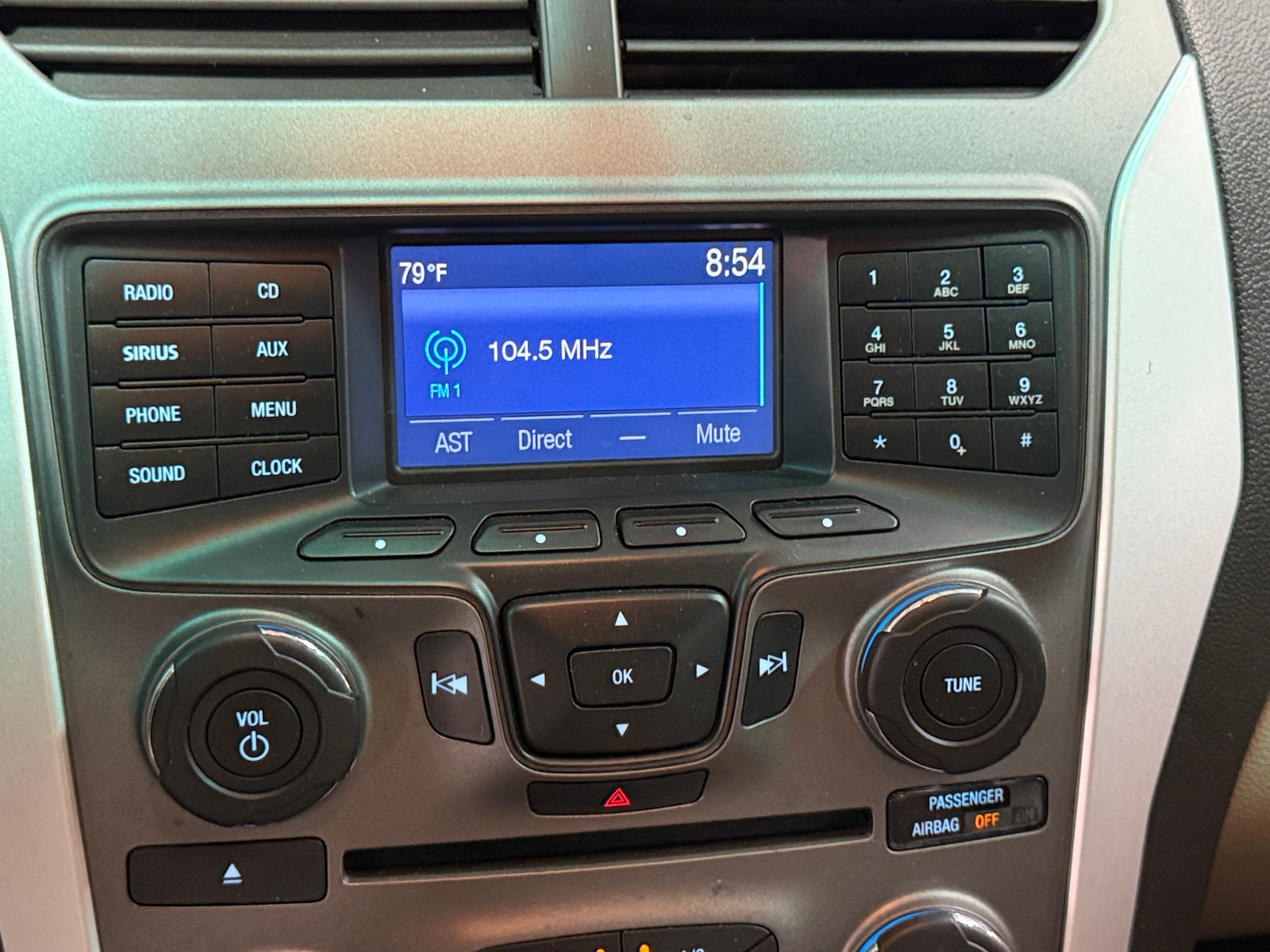 Thumbnail: 2015 Ford Explorer - 4