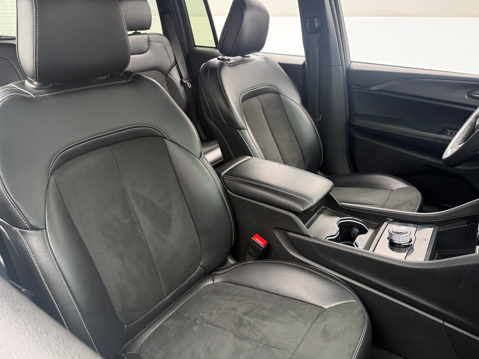 Thumbnail: 2024 Jeep Grand Cherokee - 2