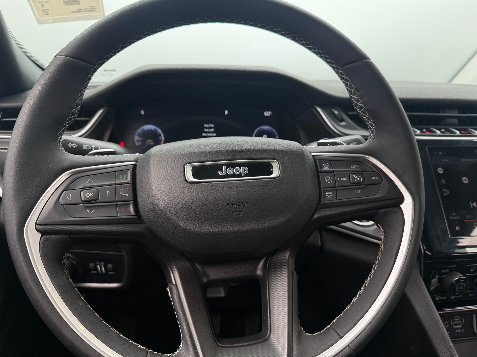 Thumbnail: 2024 Jeep Grand Cherokee - 5