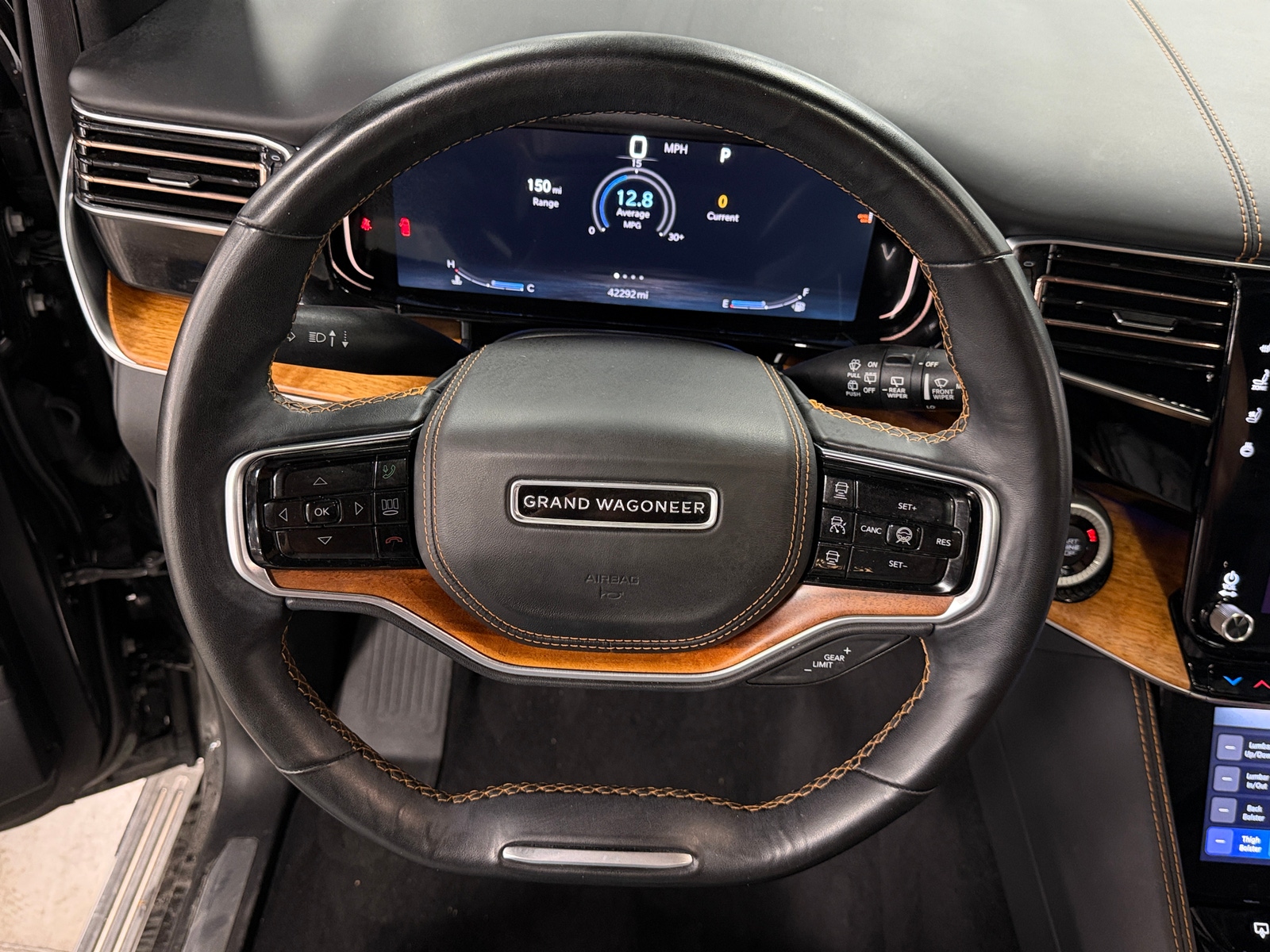 Thumbnail: 2022 Jeep Grand Wagoneer - 4