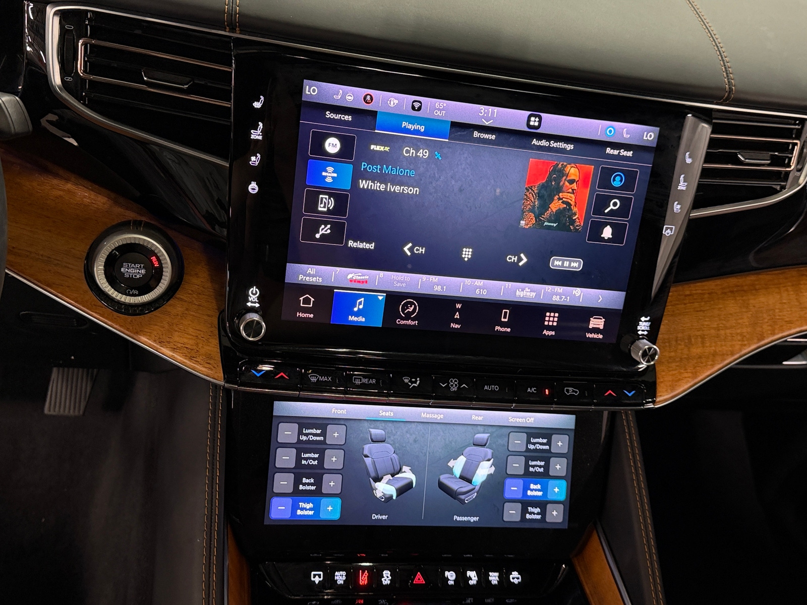 Thumbnail: 2022 Jeep Grand Wagoneer - 3