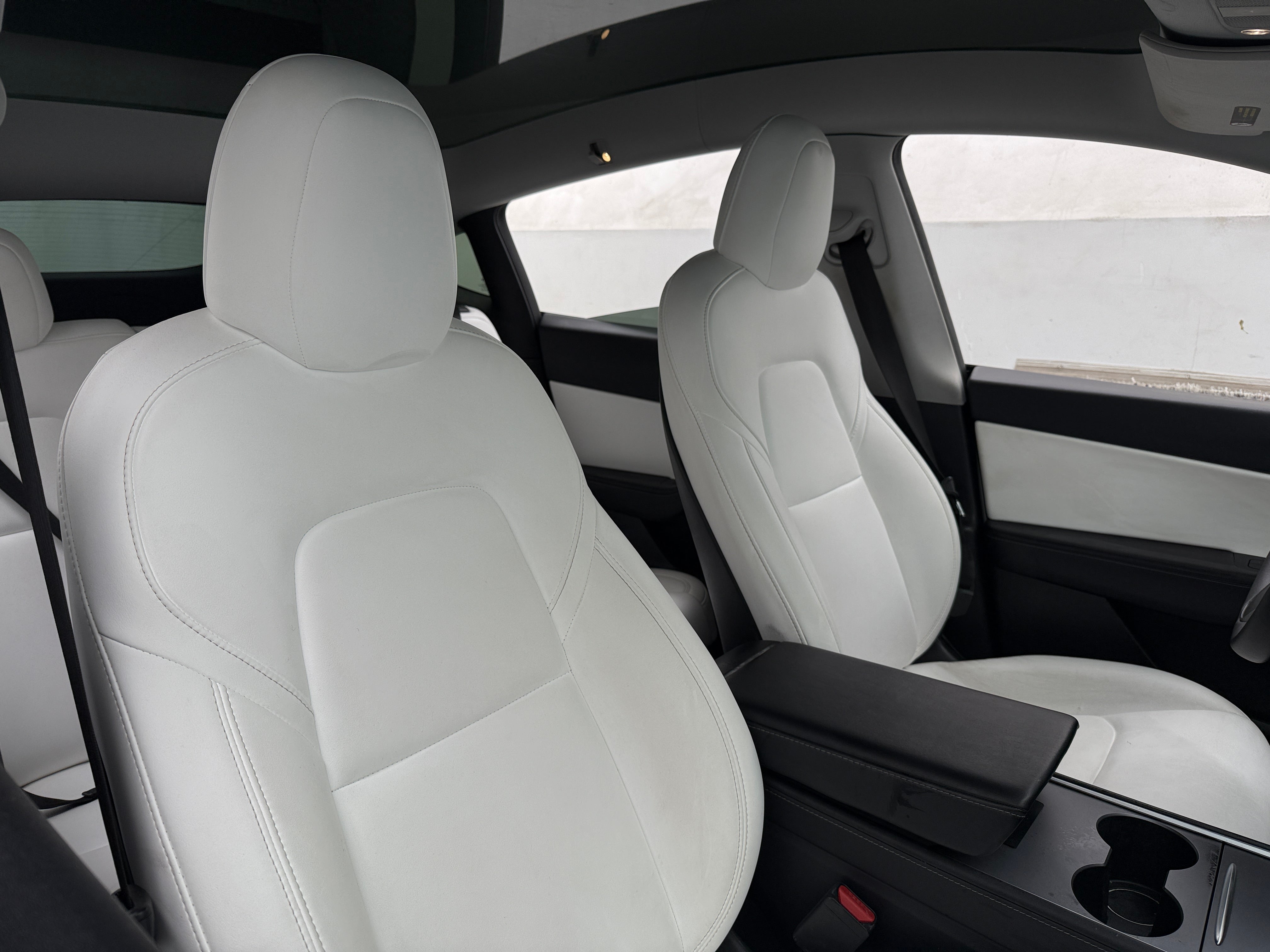 Used 2021 Tesla Model Y Long Range with VIN 5YJYGDEE1MF195706 for sale in Auburn, WA