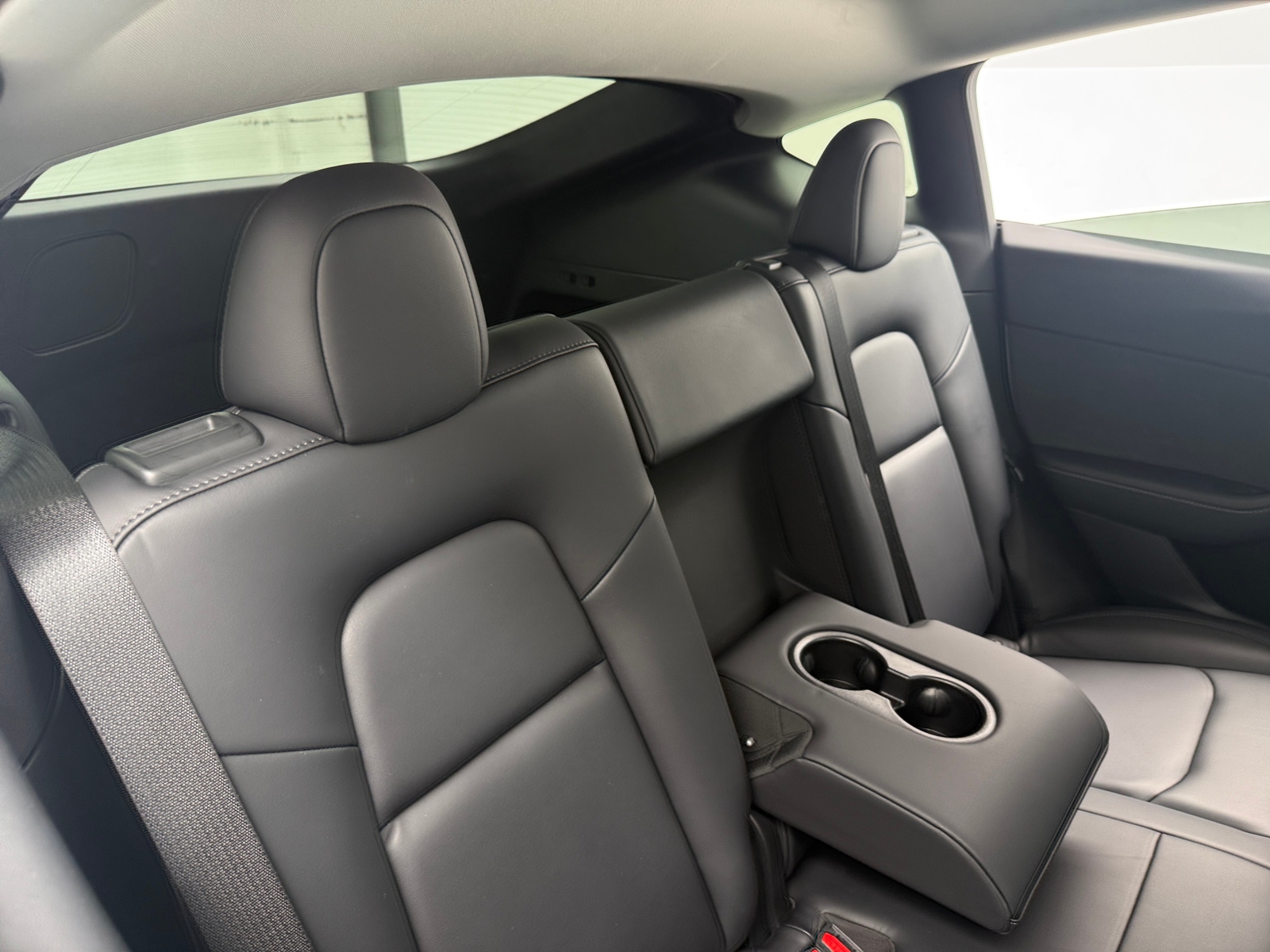 Thumbnail: 2022 Tesla Model Y - 5