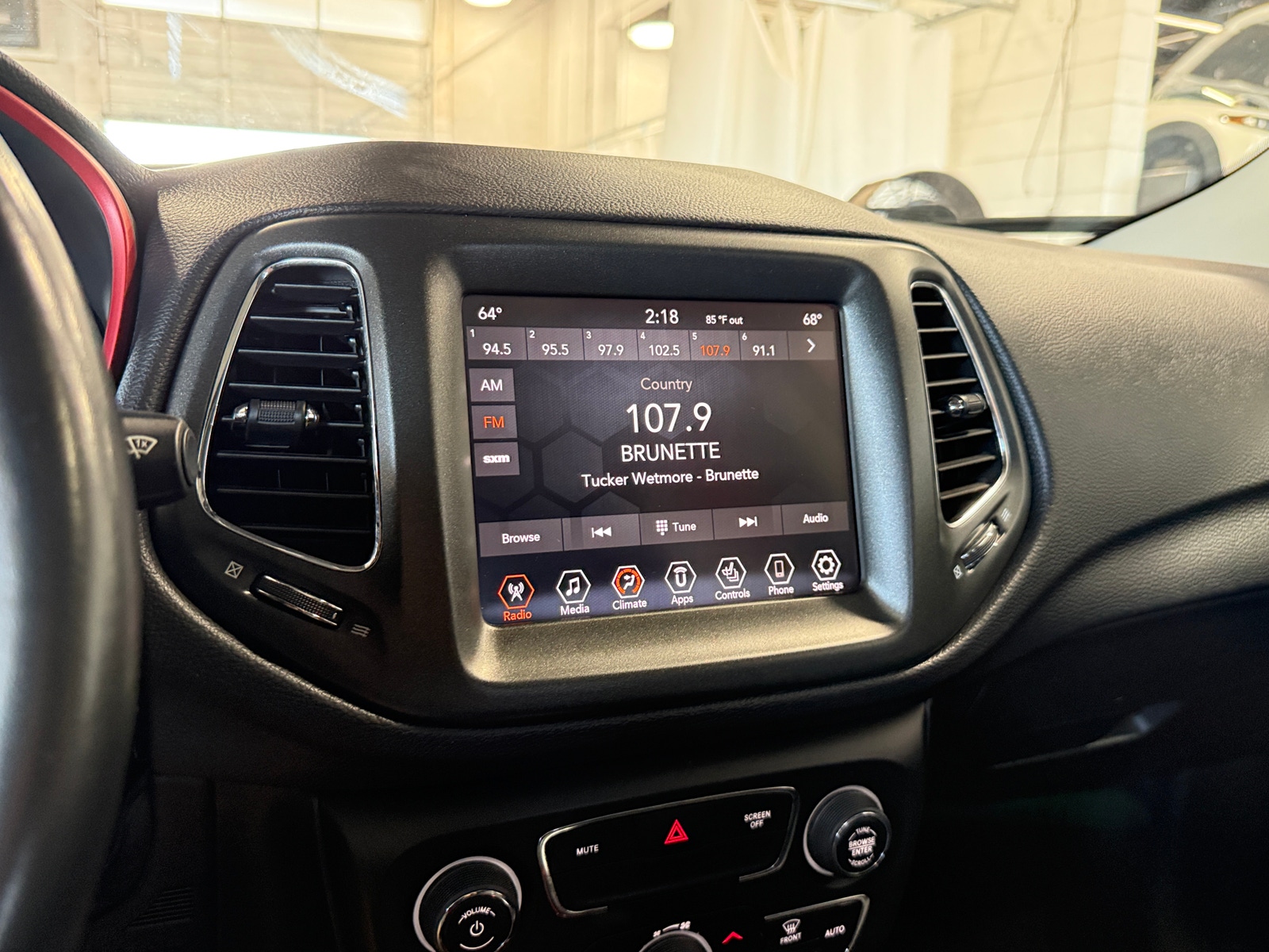 Thumbnail: 2020 Jeep Compass - 3
