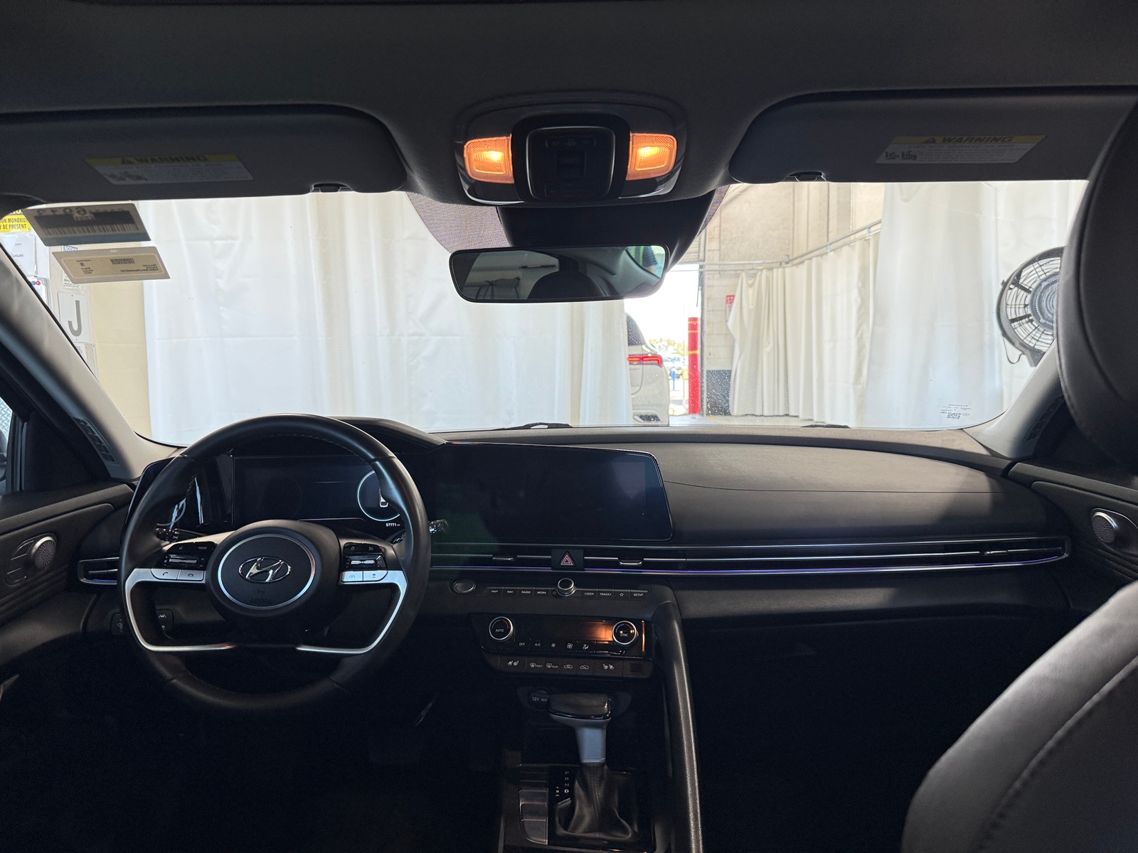 Thumbnail: 2022 Hyundai Elantra - 2