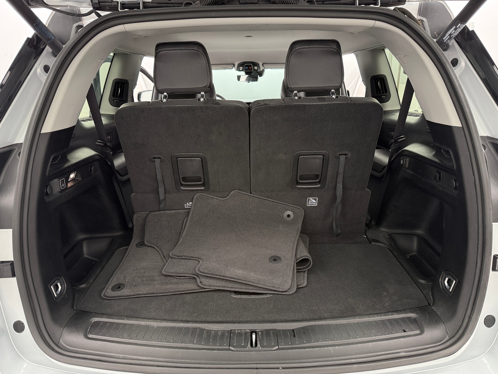 Thumbnail: 2023 Jeep Grand Cherokee L - 6