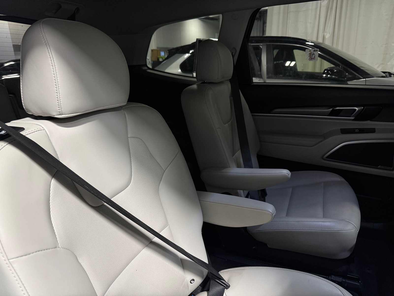 Thumbnail: 2020 Kia Telluride - 5