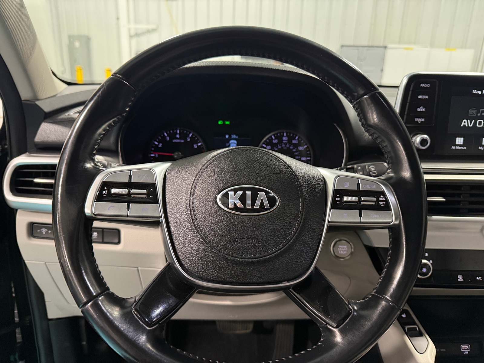 Thumbnail: 2020 Kia Telluride - 4