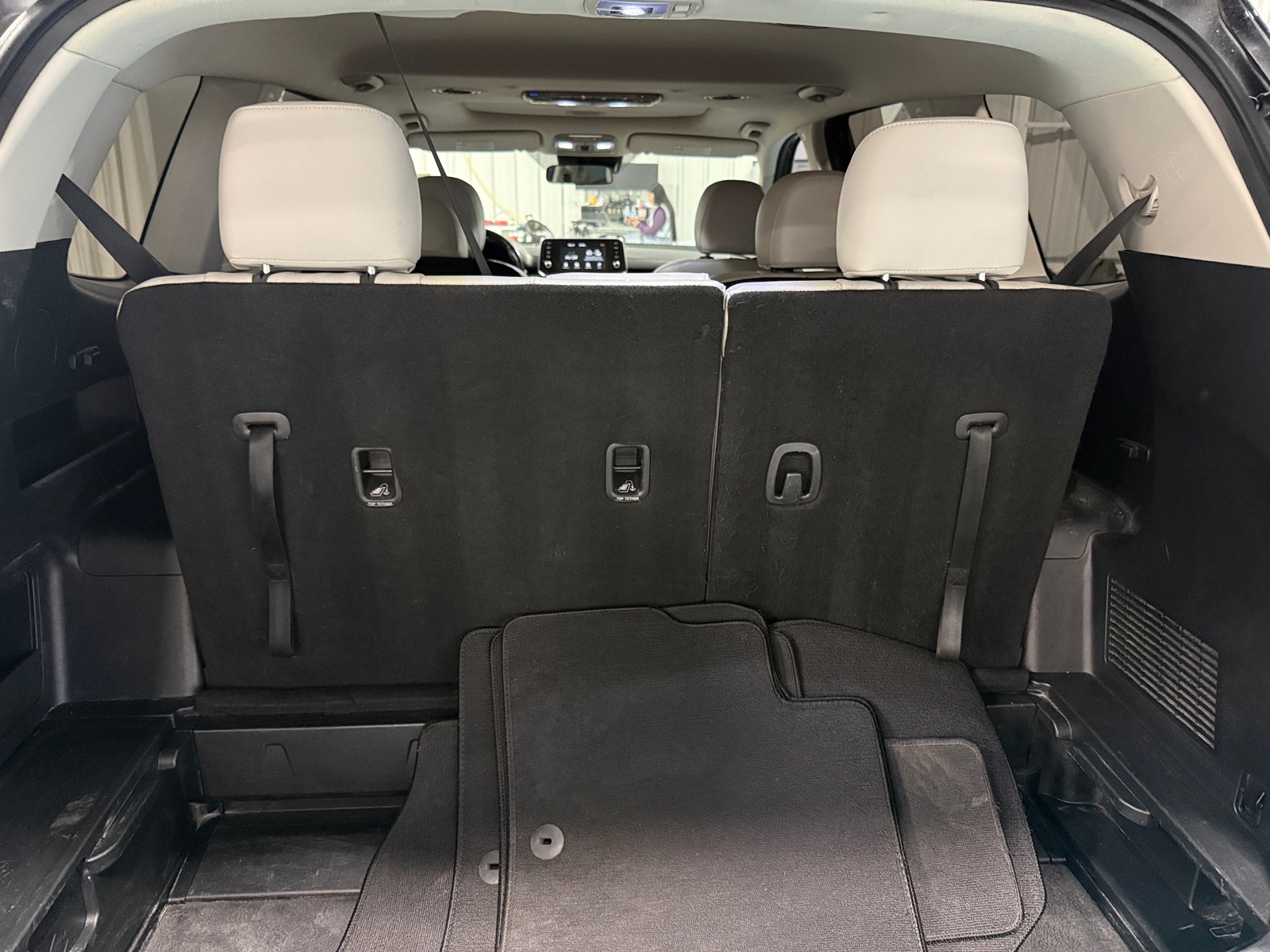 Thumbnail: 2020 Kia Telluride - 6